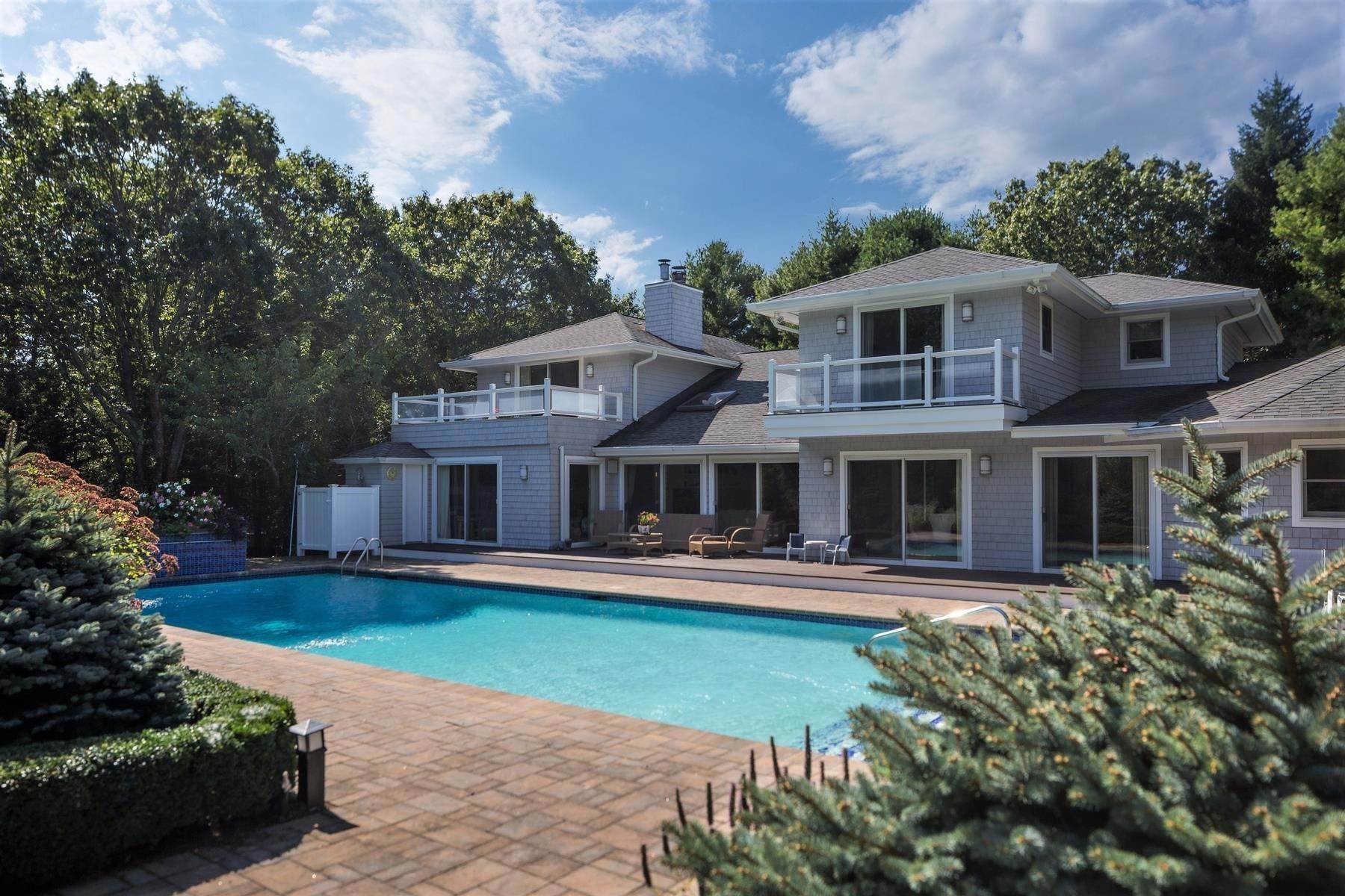Real Estate at East Quogue, NY 11942