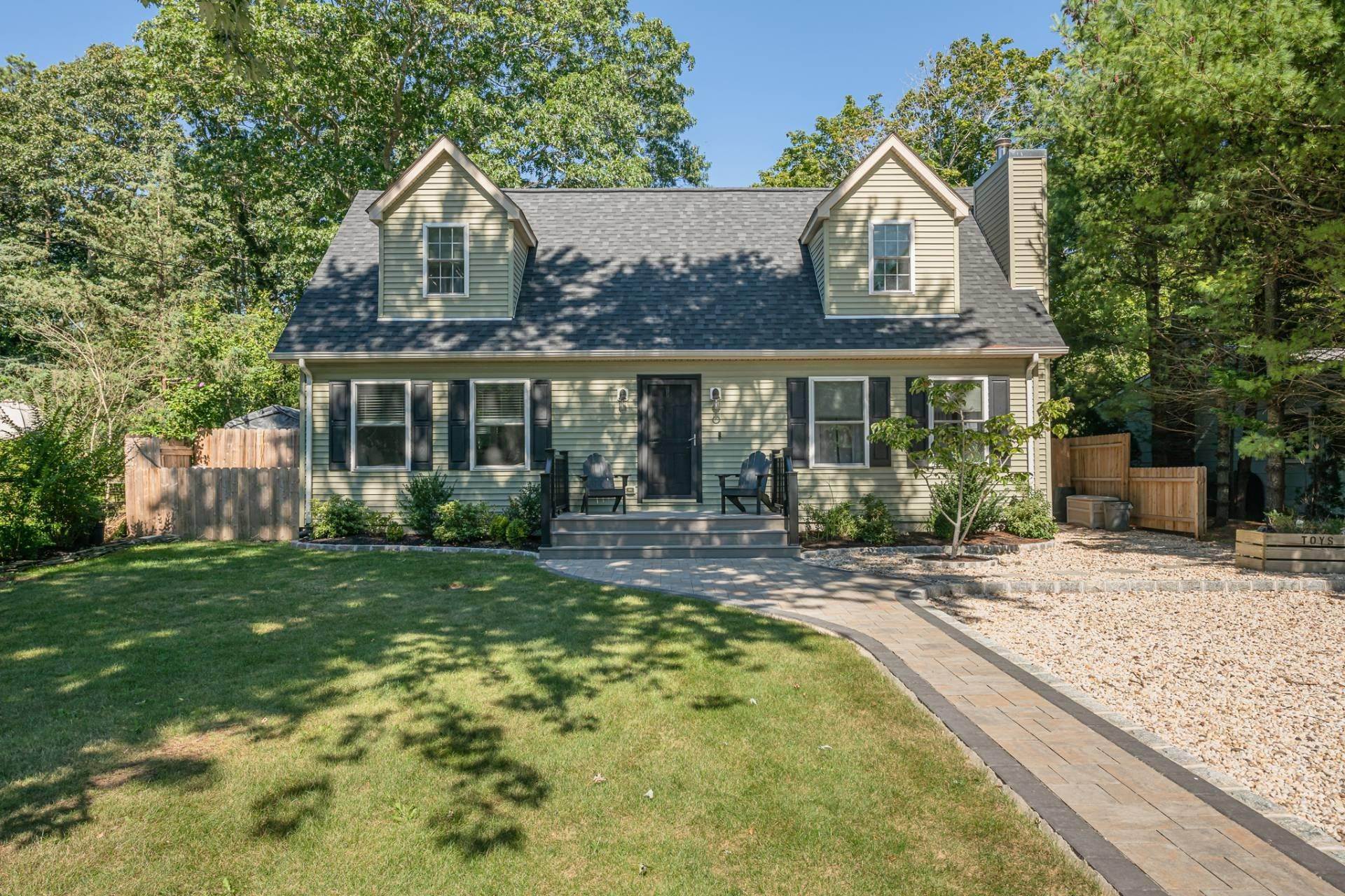 Real Estate at East Quogue, NY
