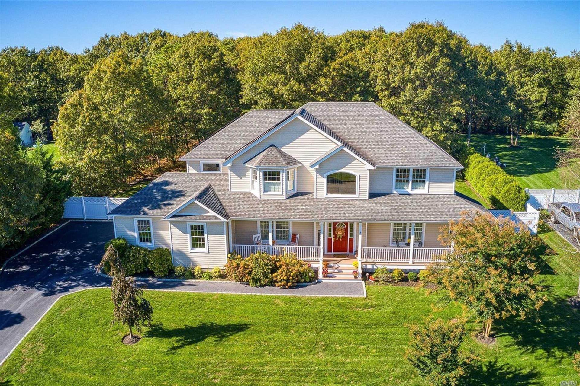 Real Estate at Center Moriches, NY 11934
