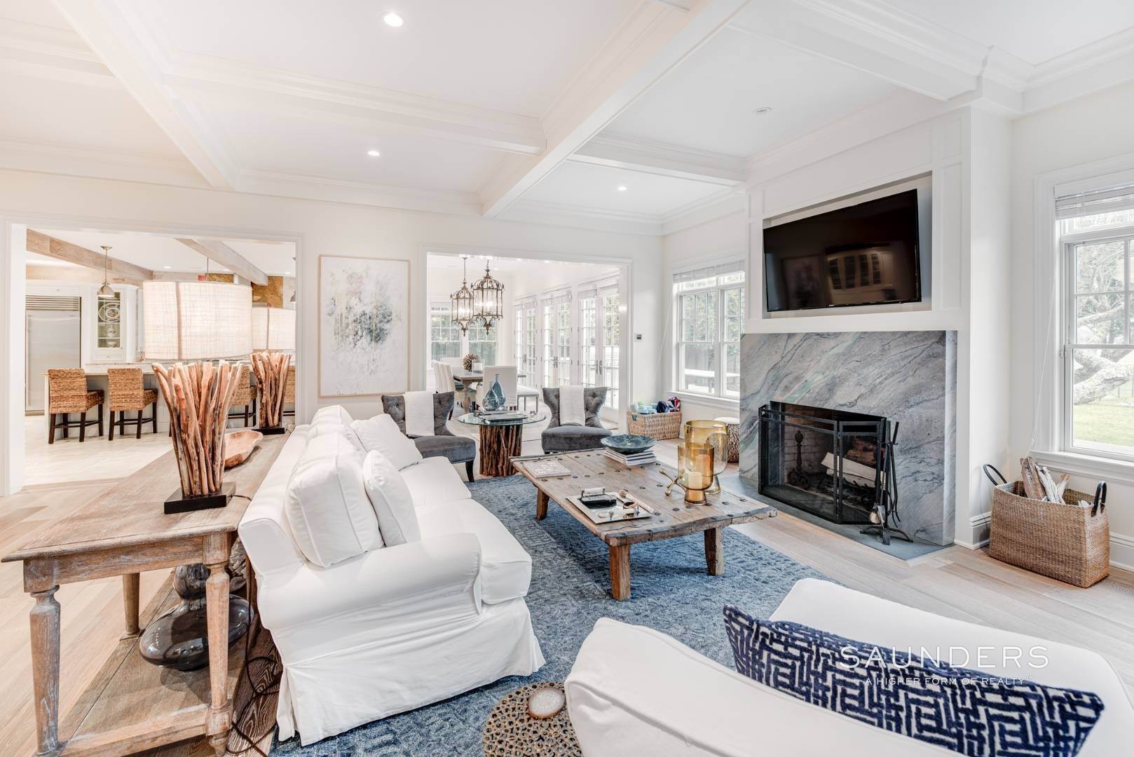 9. Single Family Homes for Sale at Beach House Abutting Reserve In East Hampton South 2 Skimhampton Road, East Hampton, NY 11937
