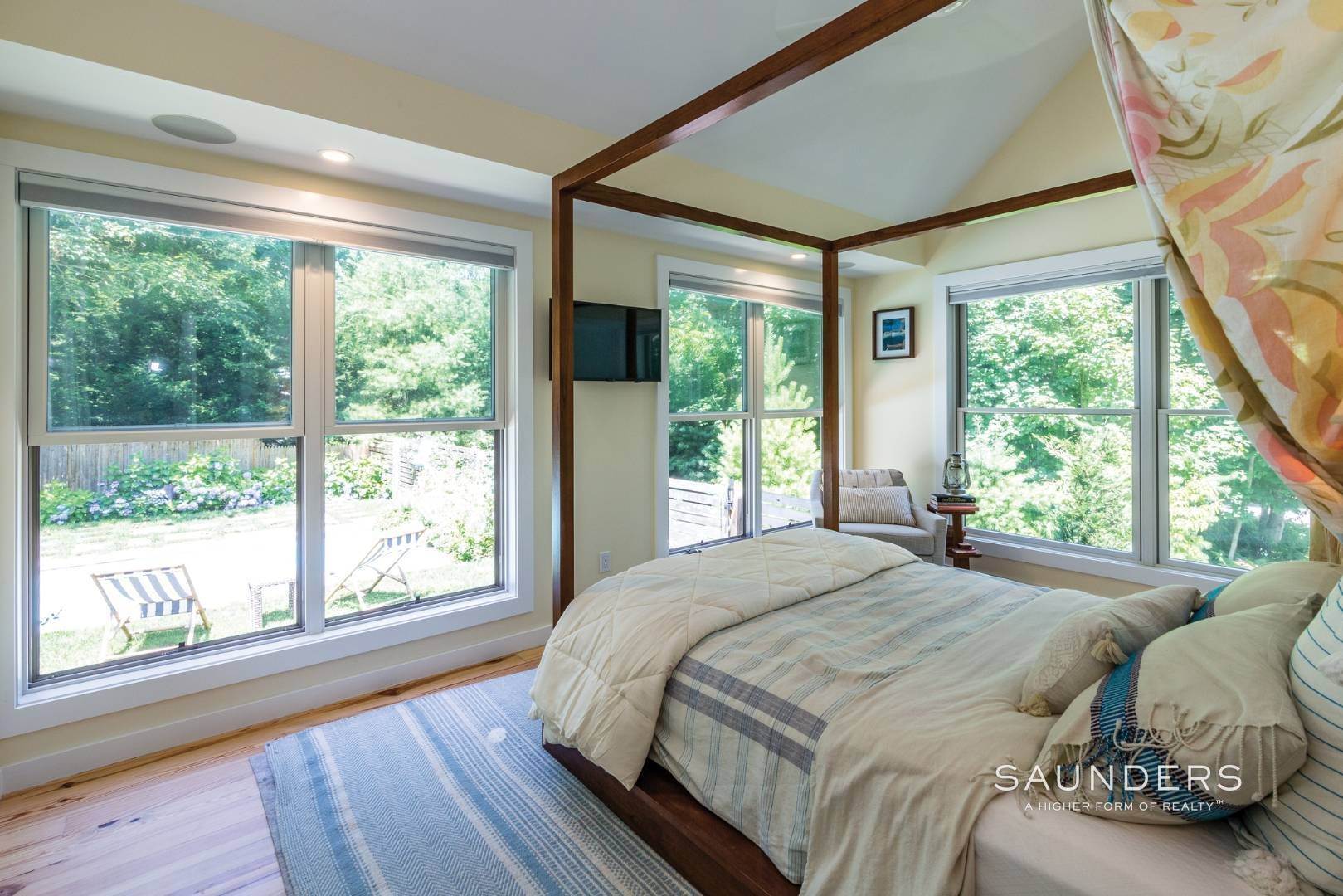 9. Single Family Homes for Sale at Rare Farm Frontage On The Village Fringe 39 Floyd Street, East Hampton, NY 11937