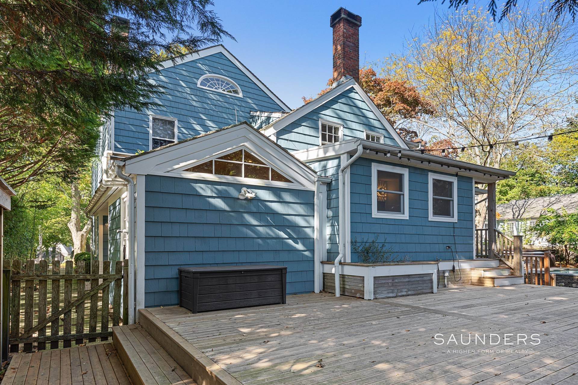 28. Single Family Homes for Sale at Discover This Sag Harbor Village Historic Gem 10 High Street, Sag Harbor, NY 11963