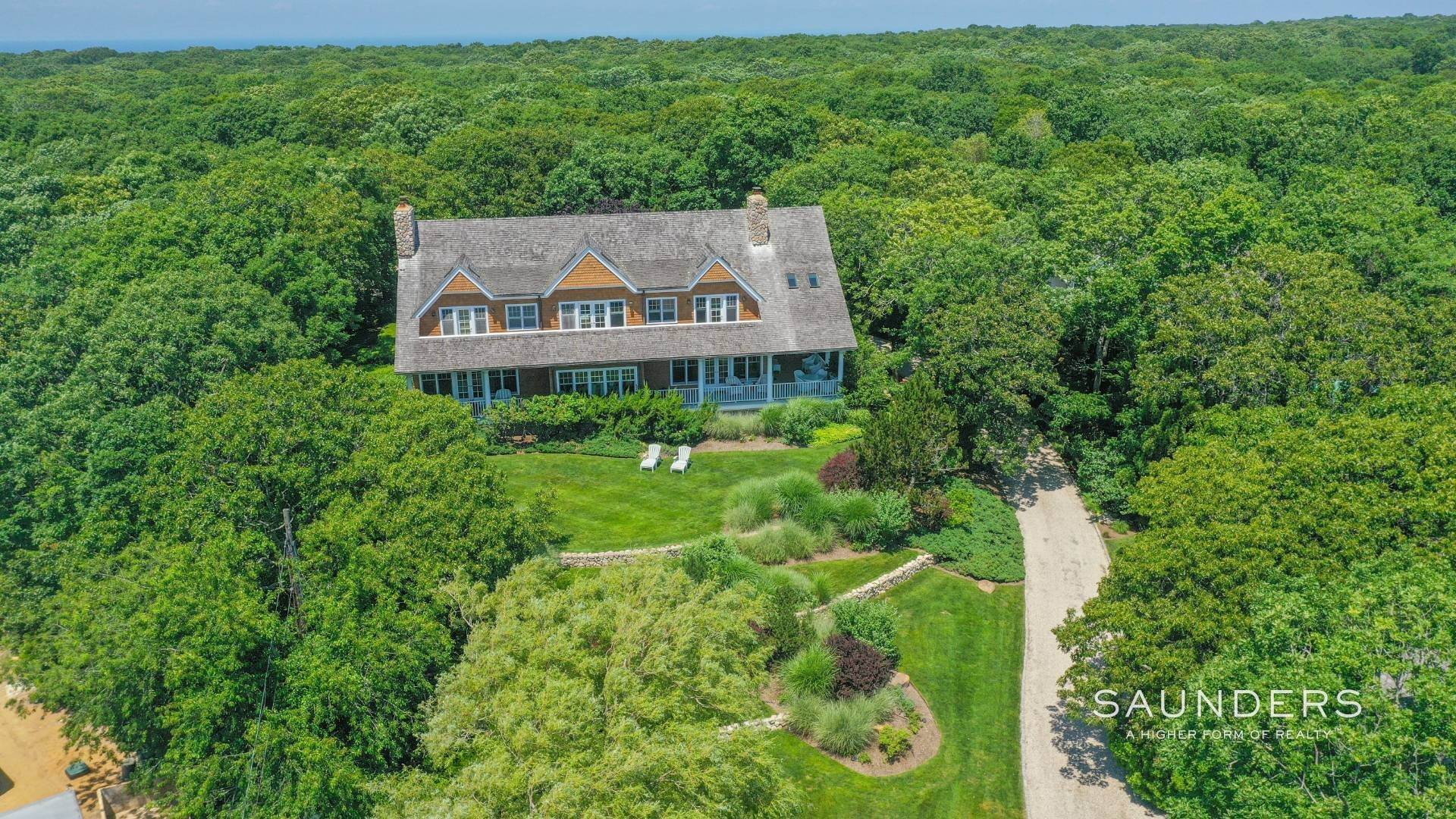 31. Single Family Homes for Sale at Magnificent Montauk With Ocean Views 16 Fir Lane, Montauk, NY 11954