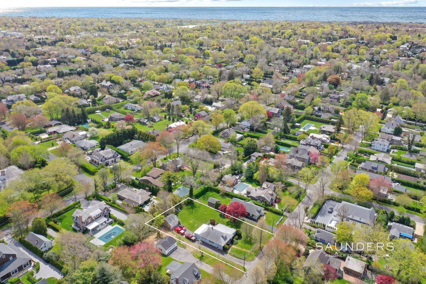 Single Family Homes for Sale at Rare Find In Southampton Village 54 Henry Street, Southampton Village, Southampton, NY 11968