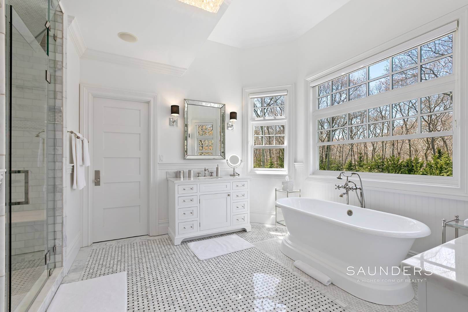 10. Single Family Homes for Sale at Classic Sagaponack Elegance With Pool And Tennis Sagaponack, NY 11962