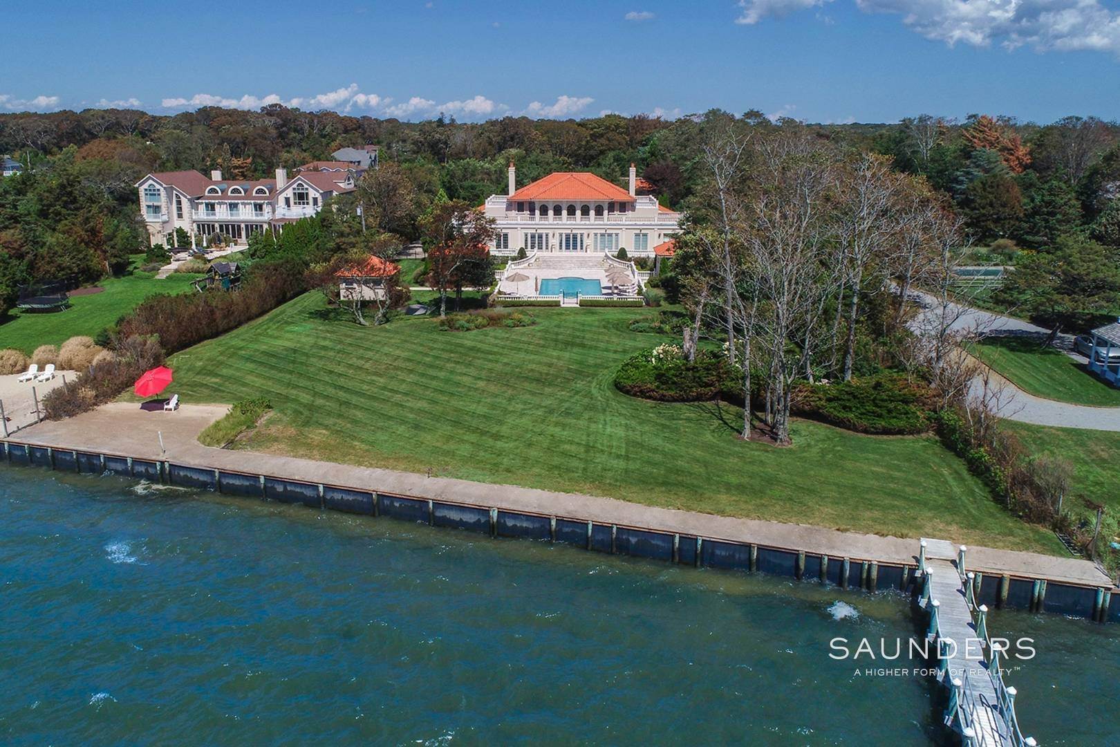 3. Single Family Homes for Sale at Palm Beach Meets The Hamptons At This Palatial Waterfront Estate 7 Cross Road, Remsenburg, NY 11960