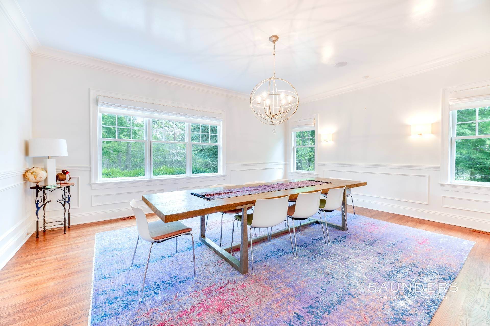 14. Single Family Homes for Sale at Spacious Shingled Traditional South Of Highway 197 Skimhampton Road, East Hampton, NY 11937