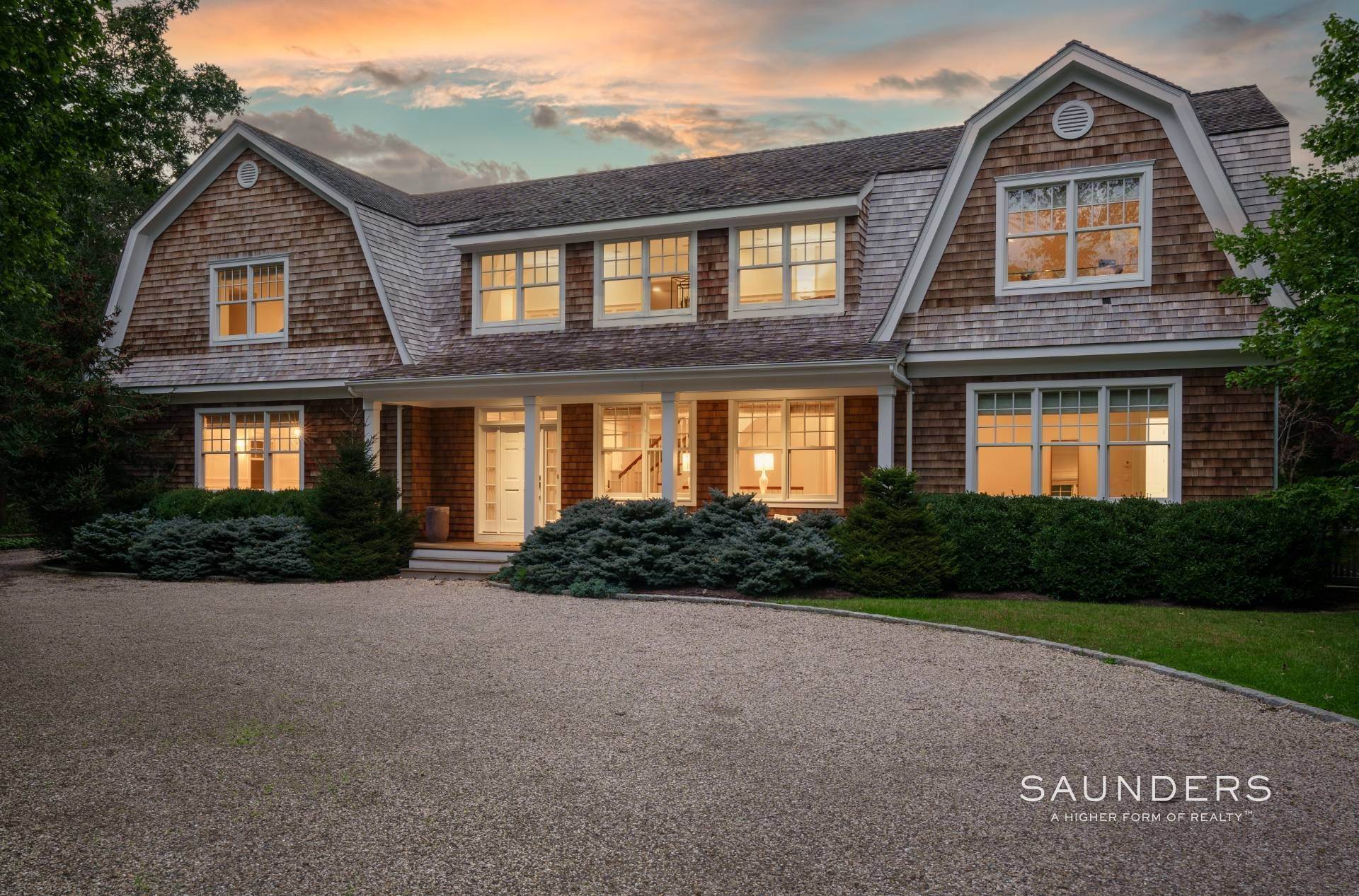 35. Single Family Homes for Sale at Spacious Shingled Traditional South Of Highway 197 Skimhampton Road, East Hampton, NY 11937