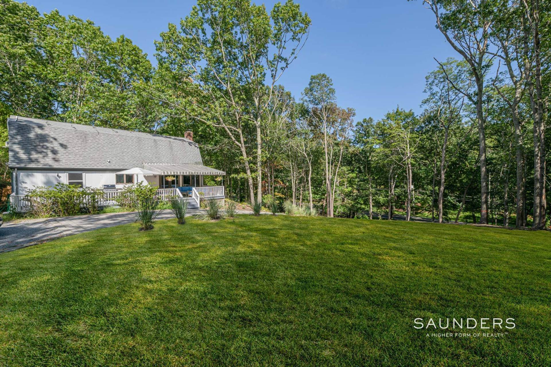 2. Single Family Homes for Sale at Cottage On Brick Kiln Rd Bldrs Acre With Boh Permits And Plans 481 Brick Kiln Rd, Sag Harbor, NY 11963