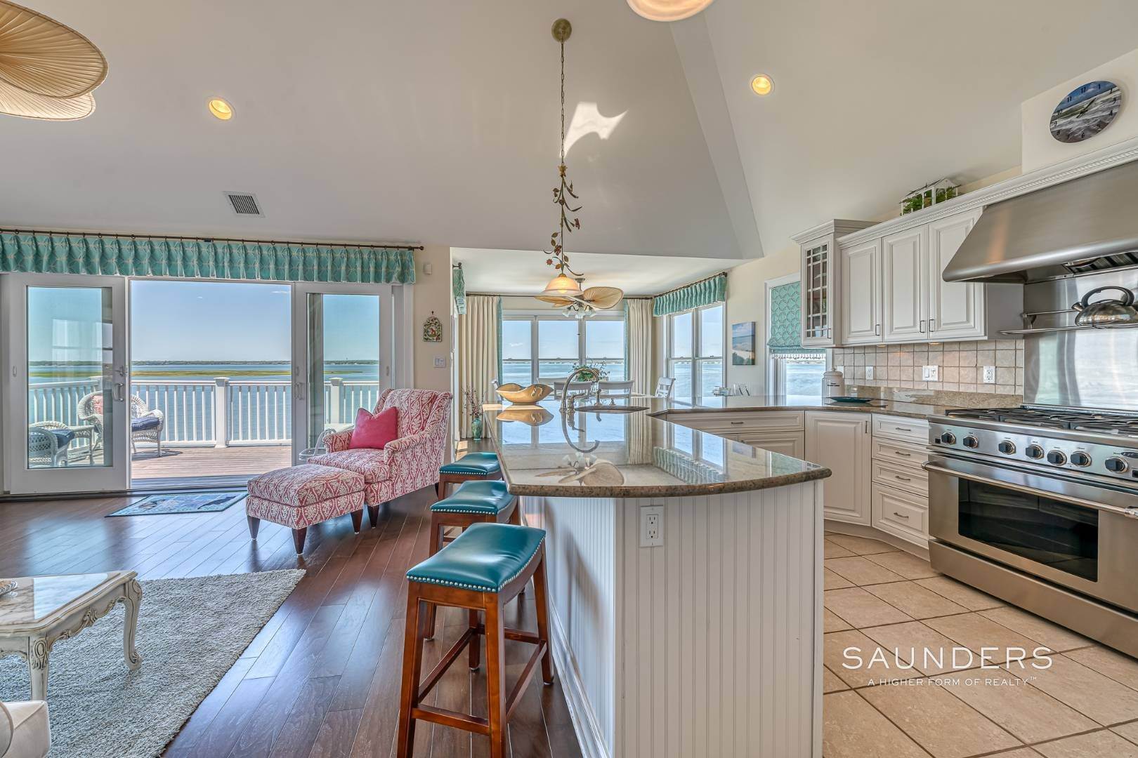 14. Single Family Homes for Sale at Waterfront Beauty With Sandy Bay Beach 854 Dune Road, Westhampton Dunes Village, NY 11978