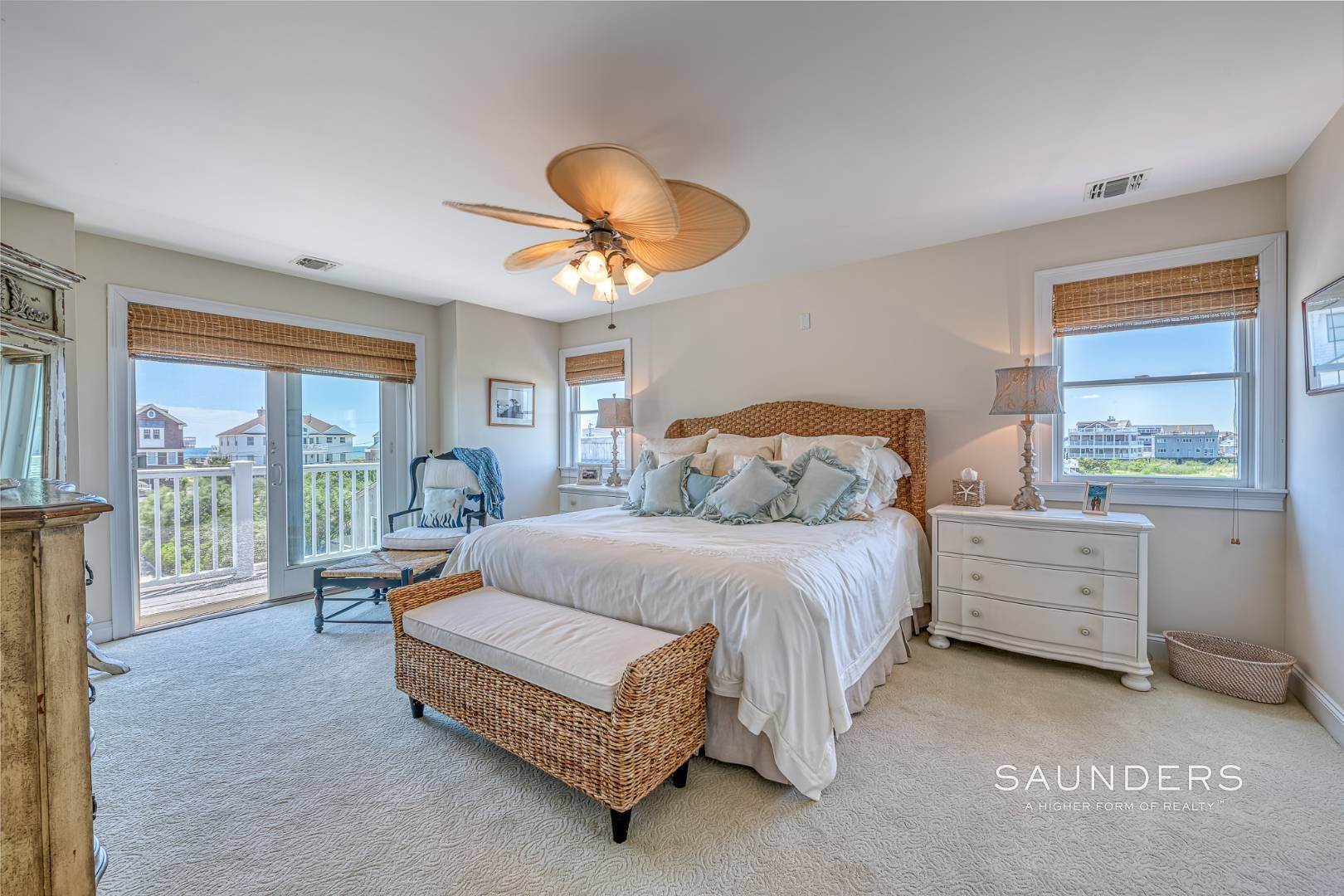16. Single Family Homes for Sale at Waterfront Beauty With Sandy Bay Beach 854 Dune Road, Westhampton Dunes Village, NY 11978
