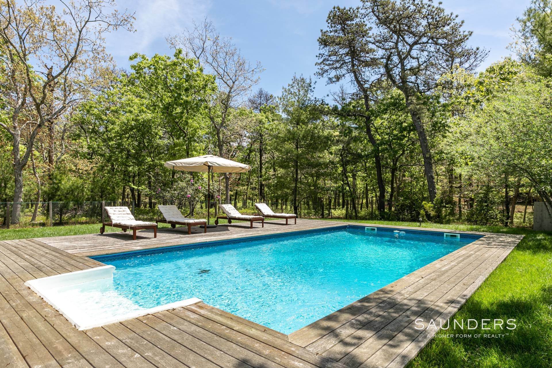 23. Single Family Homes at Wainscott Private Backyard Oasis For The Summer-Close To Eh&Sag 546 Wainscott Northwest Road, Wainscott, NY 11937