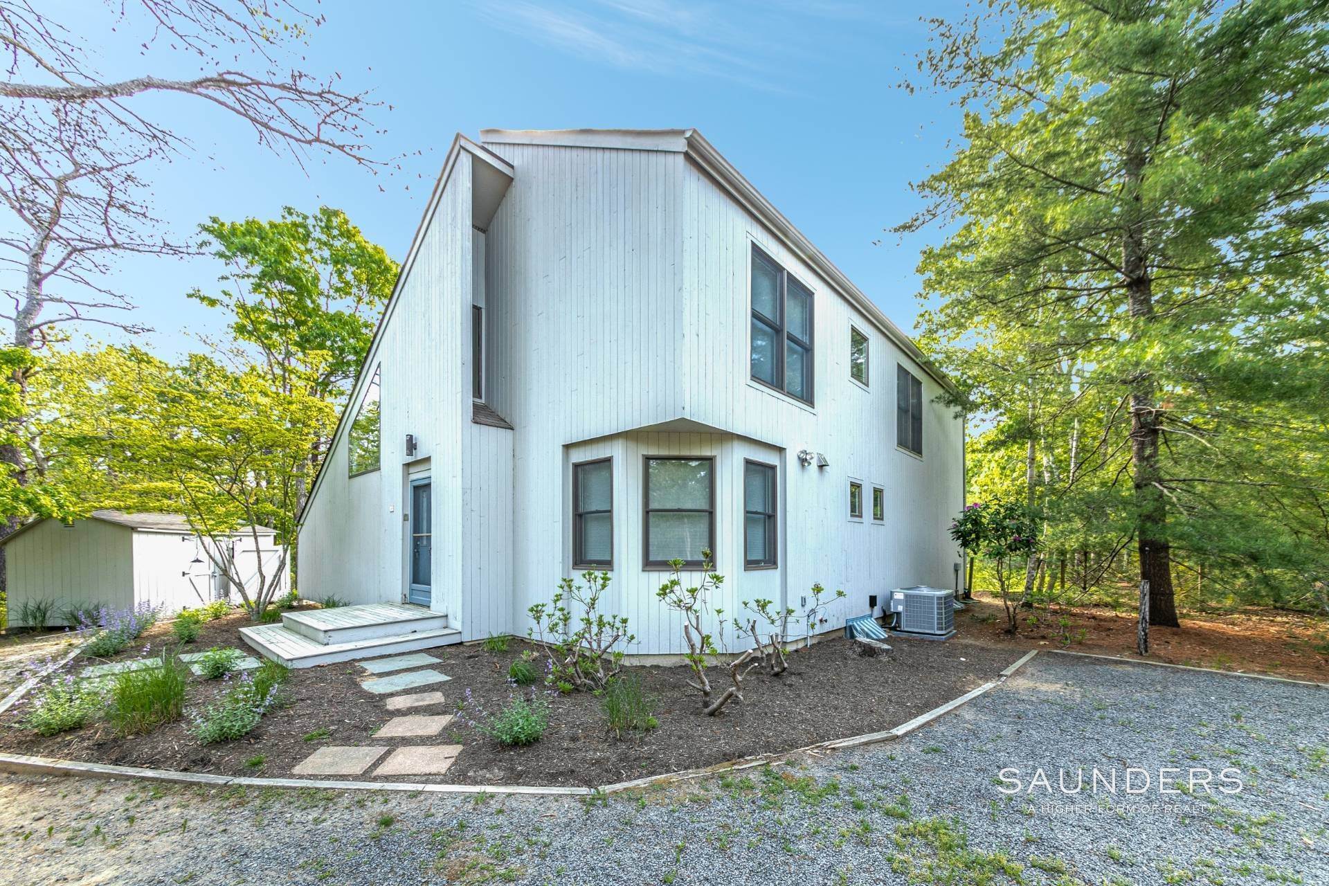 3. Single Family Homes at Wainscott Private Backyard Oasis For The Summer-Close To Eh&Sag 546 Wainscott Northwest Road, Wainscott, NY 11937