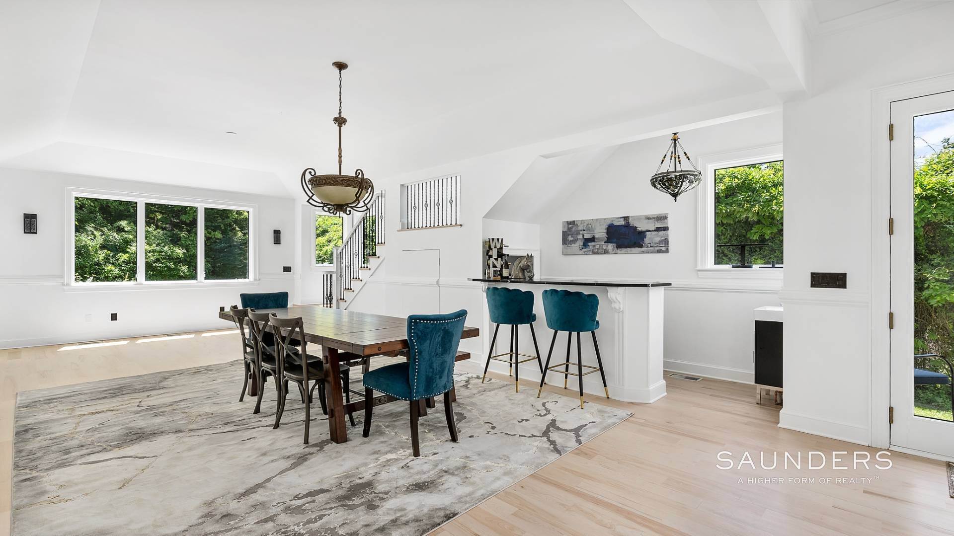 3. Single Family Homes for Sale at Stylish, Spacious Southampton Near Golf And Beaches 41 Greenfield Road, Southampton, NY 11968