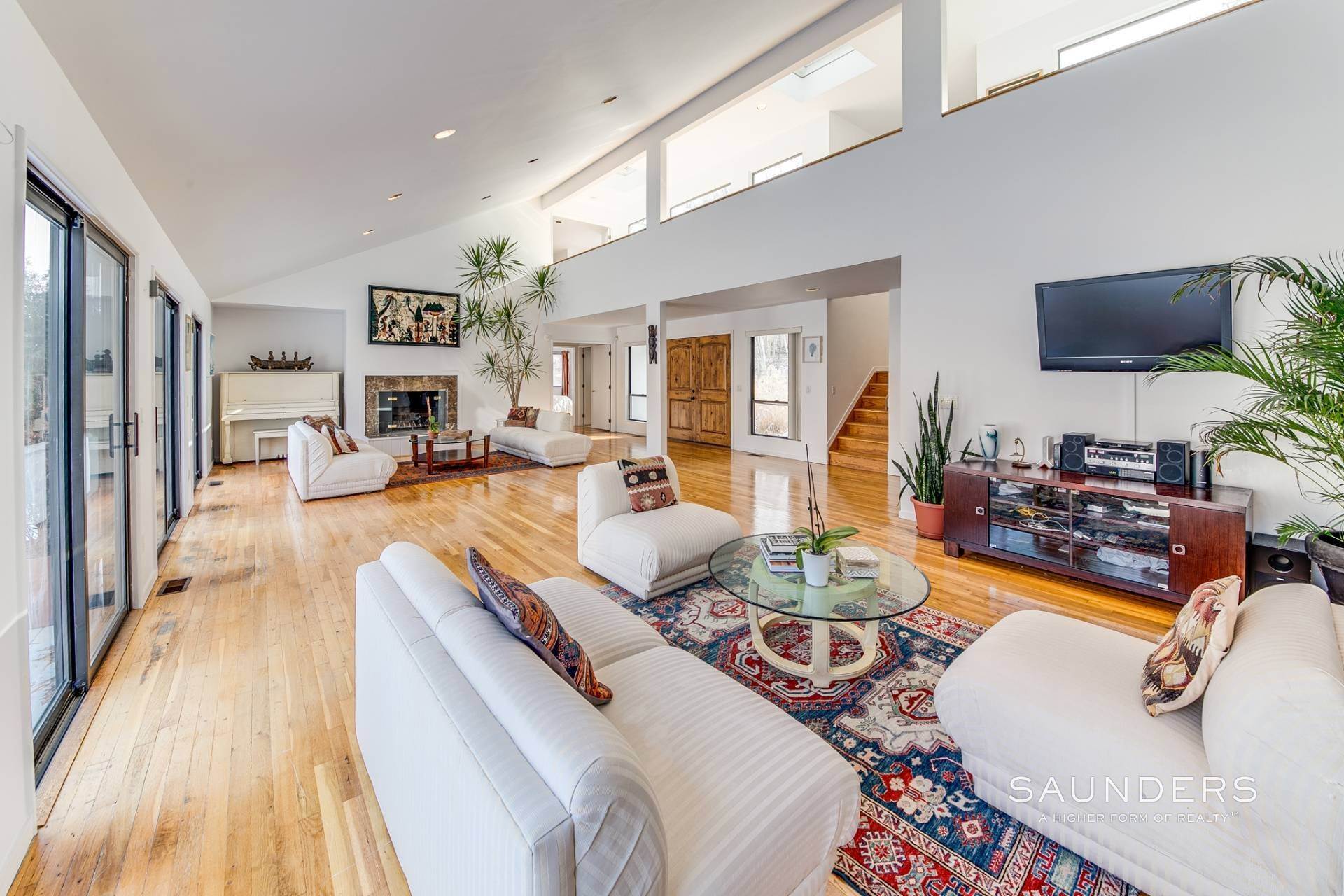 9. Single Family Homes for Sale at Southampton Contemporary With Tennis 404 Water Mill Towd Road, Southampton, NY 11968