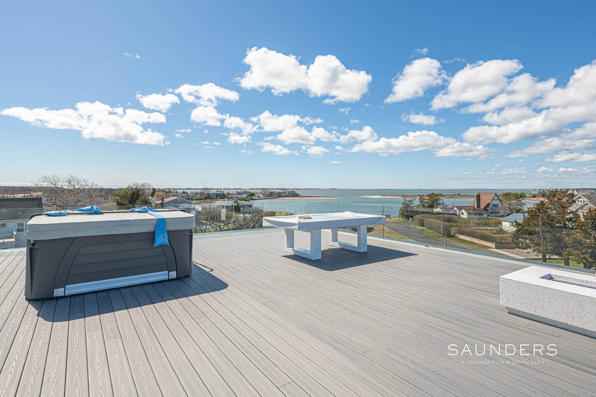 20. Single Family Homes for Sale at Modernist New Construction With Spectacular Water Views 8 Middle Pond Lane, Southampton, NY 11968