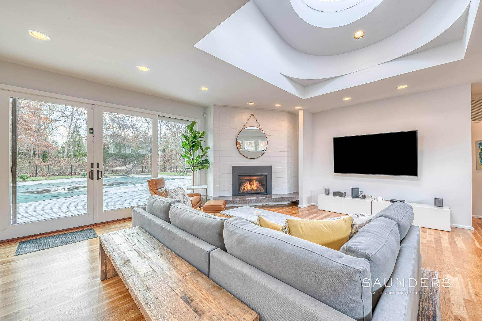 4. Single Family Homes at Hip Renovated Contemporary With Pool And Hot Tub 3 The Registry Drive, East Quogue, NY 11942