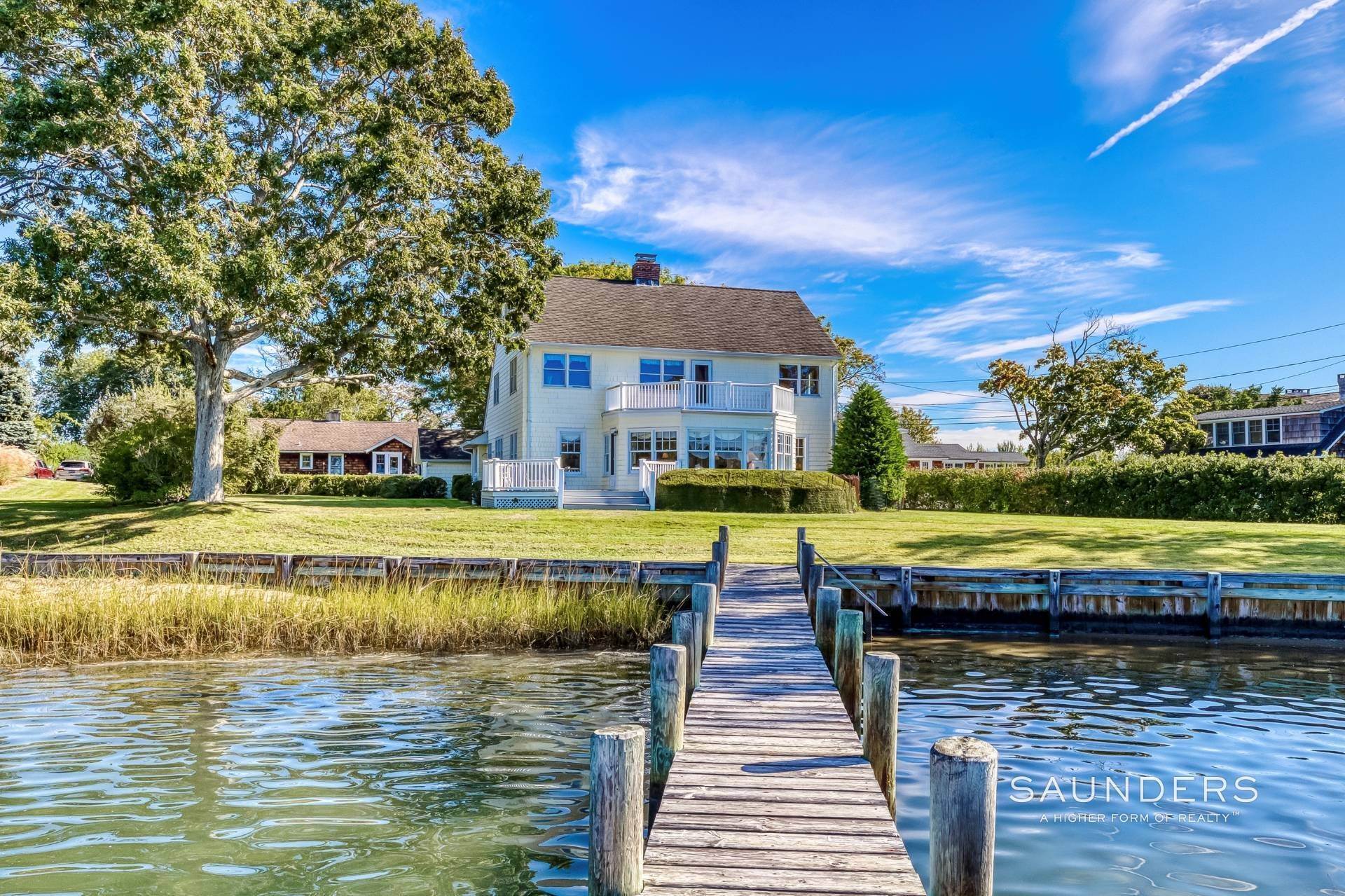 6. Single Family Homes for Sale at Shelter Island Nantucket Style Farmhouse With Dock And Sunsets 14 Montclair Avenue, Shelter Island, NY 11964
