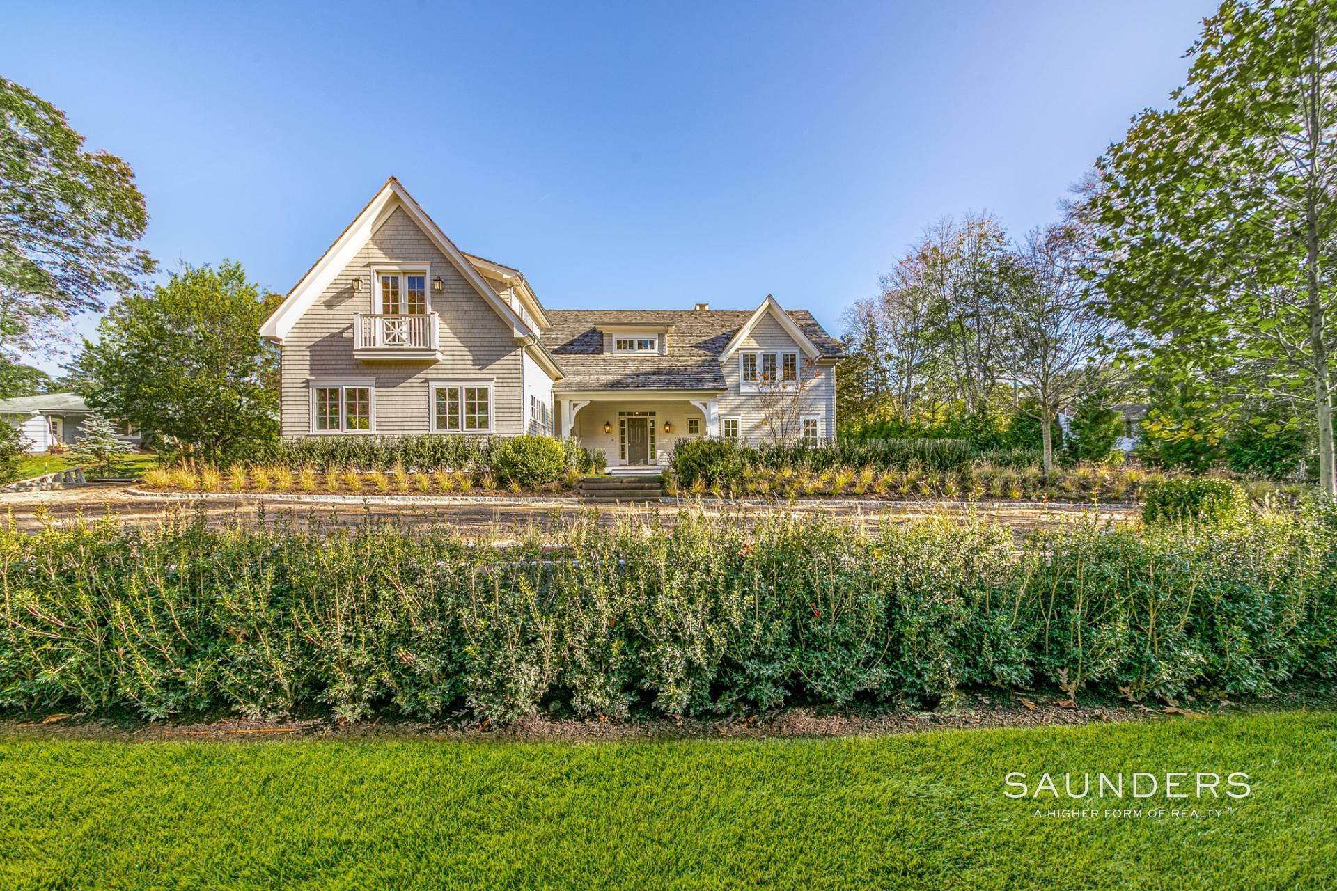 2. Single Family Homes for Sale at Finished And Fabulous New Construction On Cove Hollow 58 Cove Hollow Road, East Hampton, NY 11937