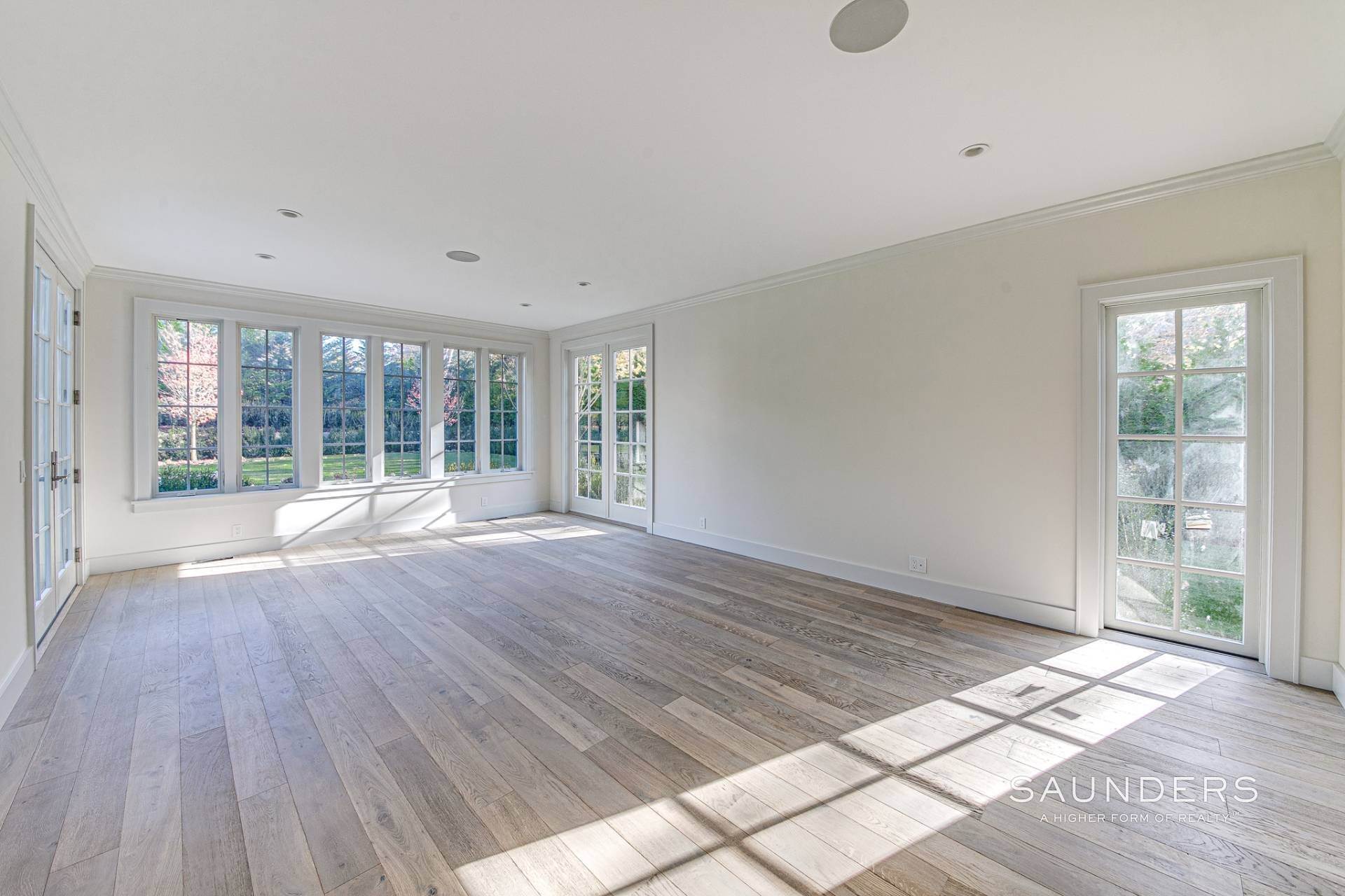 12. Single Family Homes for Sale at Finished And Fabulous New Construction On Cove Hollow 58 Cove Hollow Road, East Hampton, NY 11937