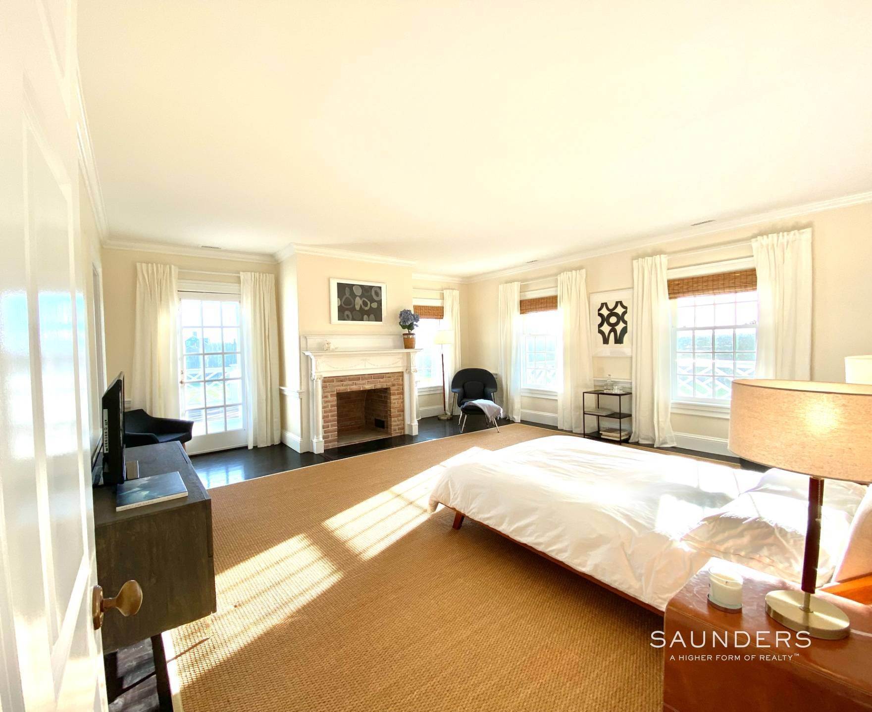12. Single Family Homes for Sale at Quintessential Hamptons 252 Highland Terrace, Bridgehampton, NY 11932