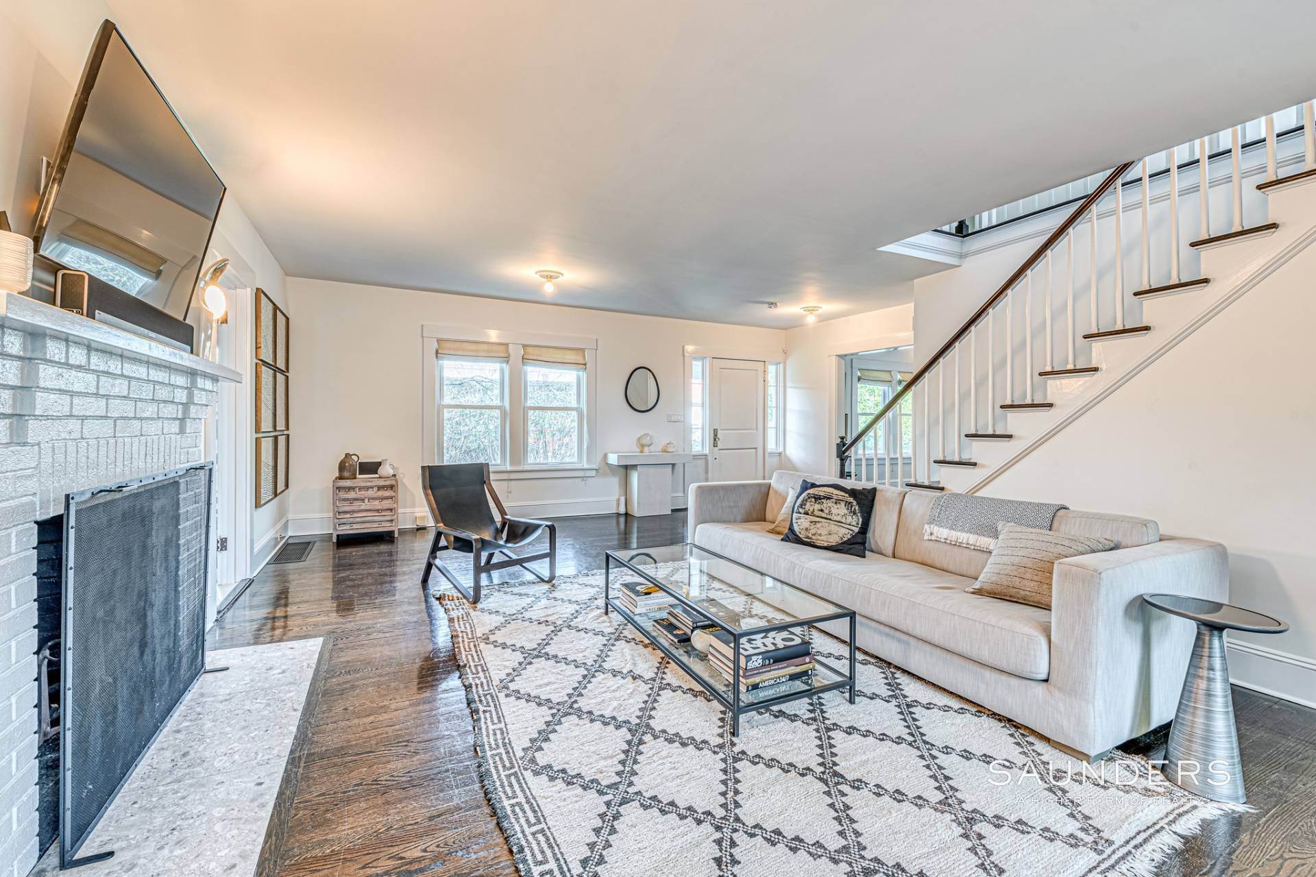 3. Single Family Homes at Stylish And Private Central Village Home- Sleeps 10! 44 Little Plains Road, Southampton, NY 11968