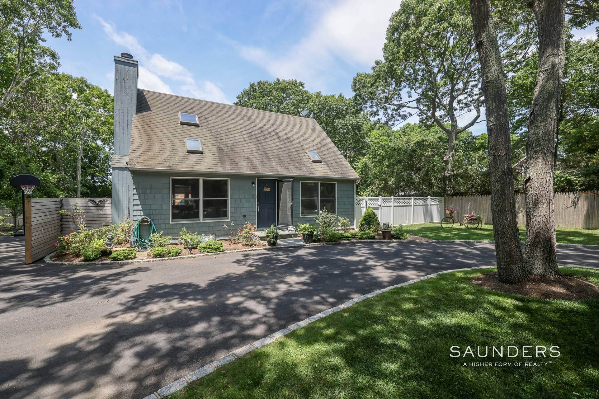 2. Single Family Homes for Sale at Mint Condition Cape With Pool 5 Gordon Street, East Hampton, NY 11937