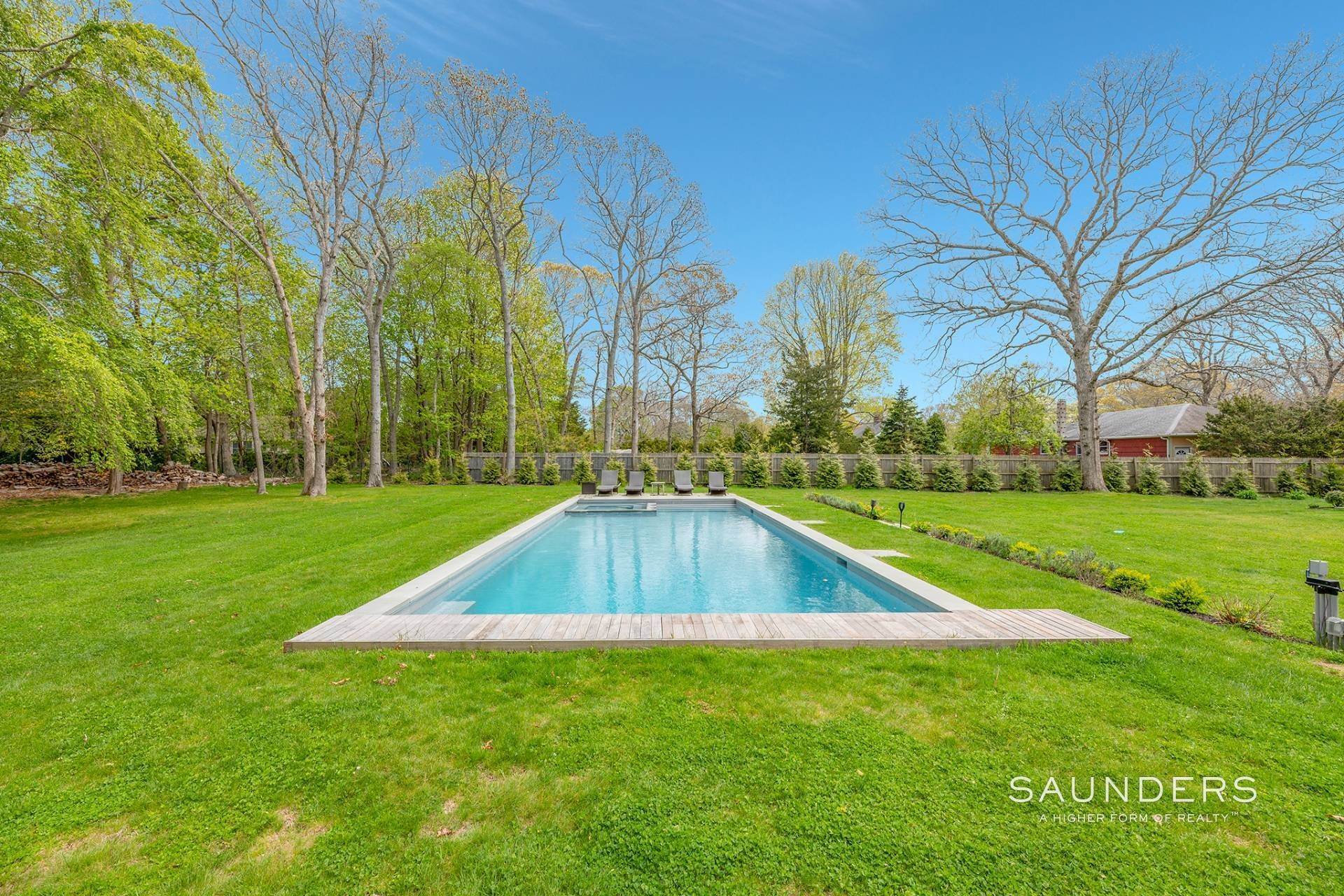 4. Single Family Homes at Oversized Heated Gunite Pool With Spa 109 Lewis Road, East Quogue, NY 11942