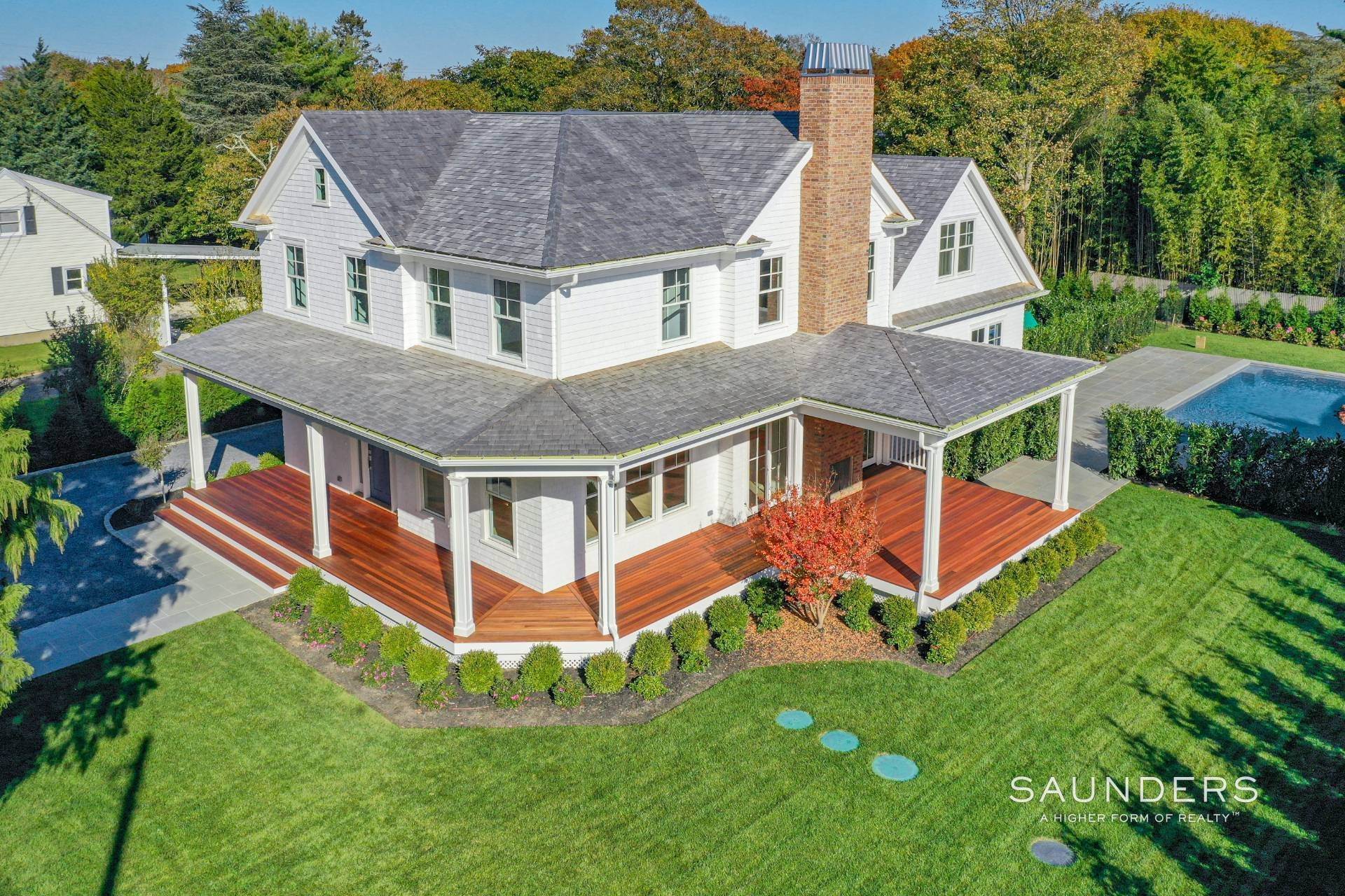 39. Single Family Homes for Sale at Exquisite Southampton Village Sanctuary 54 Henry Street, Southampton, NY 11968