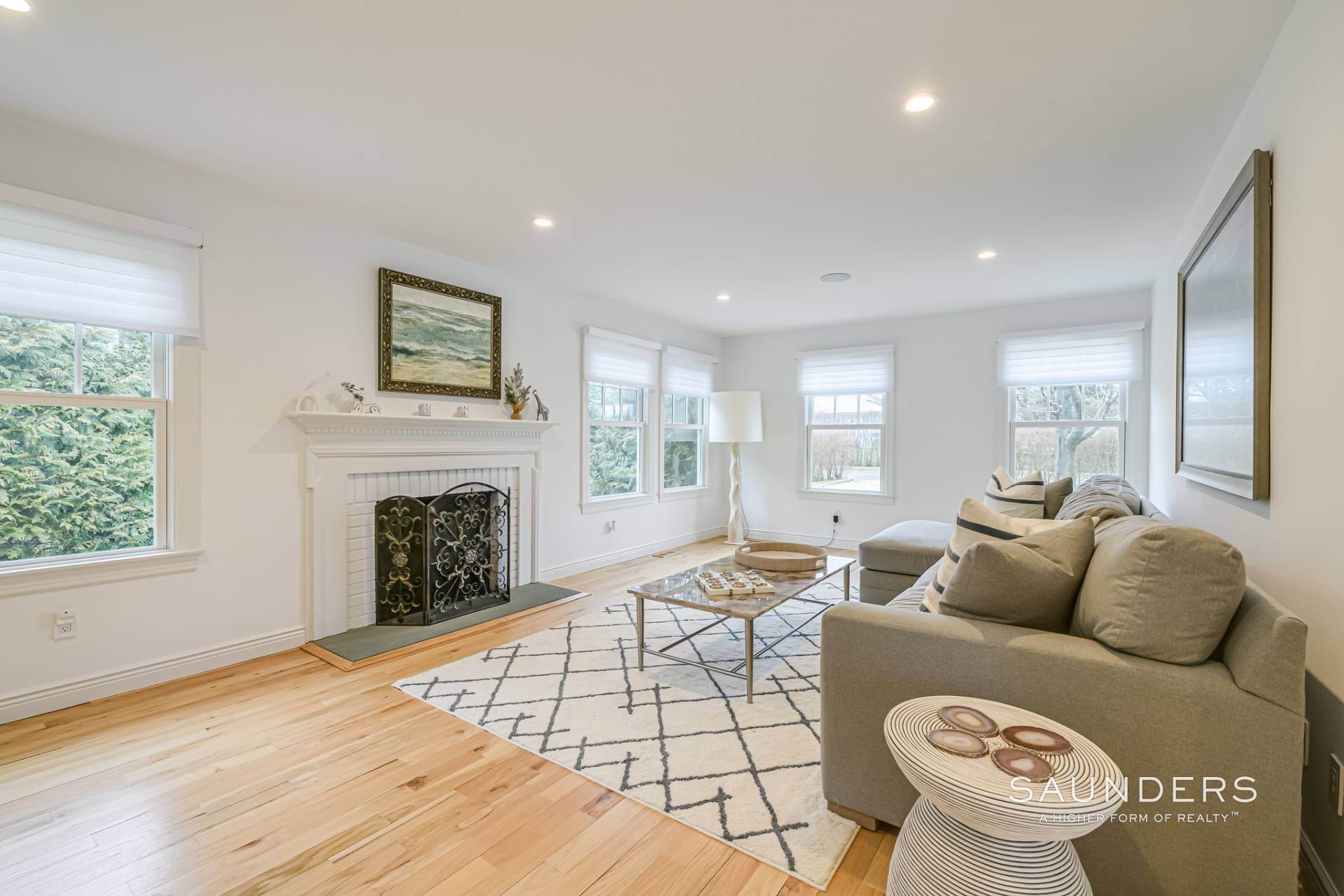 10. Single Family Homes for Sale at Classic Southampton Traditional Near Golf, Beach, And Village 45 Saint Andrews Road, Southampton, NY 11968