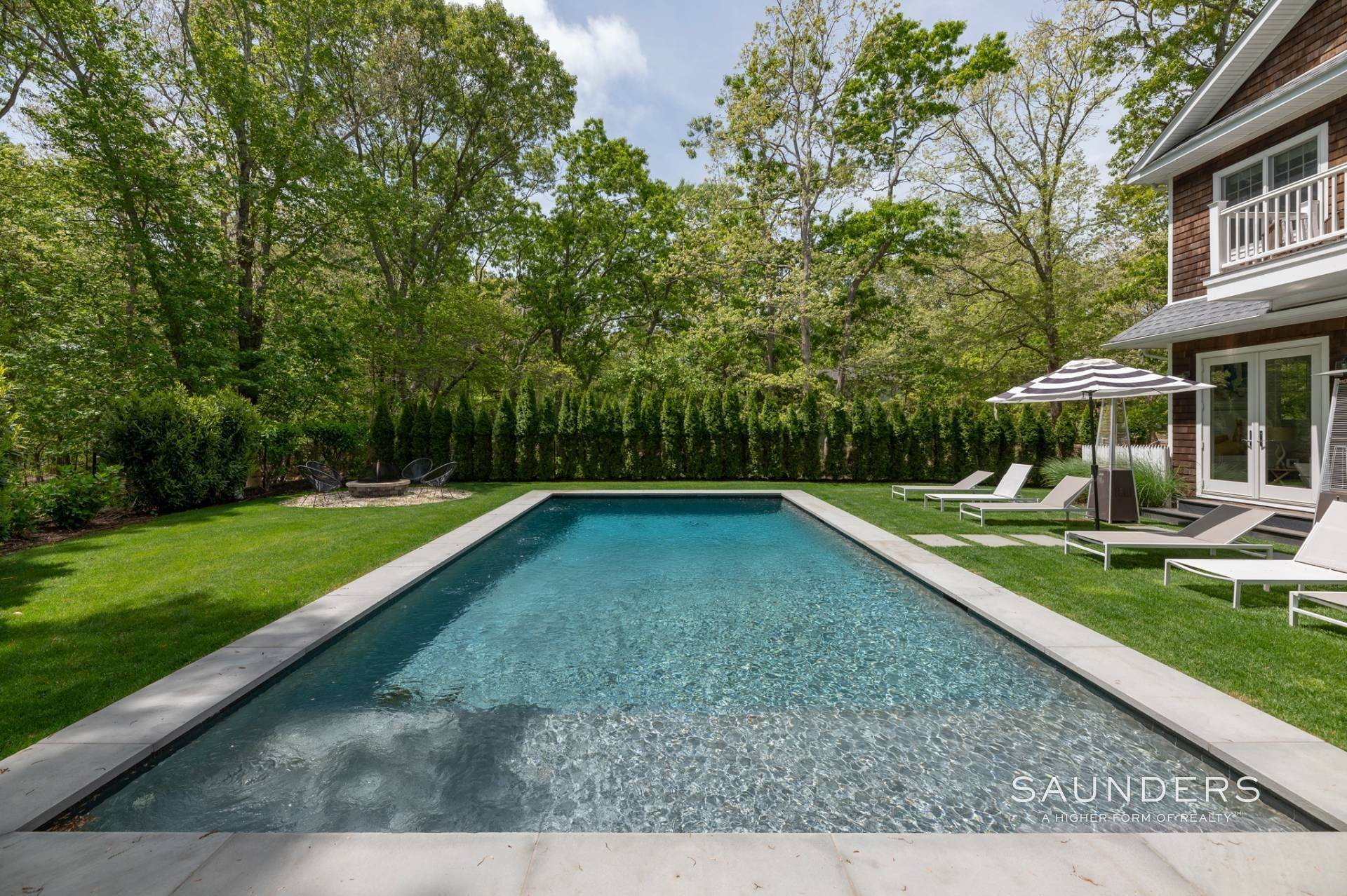 26. Single Family Homes for Sale at Sun-Drenched Retreat In Sag Harbor 14 Lincoln Street, Sag Harbor, NY 11963