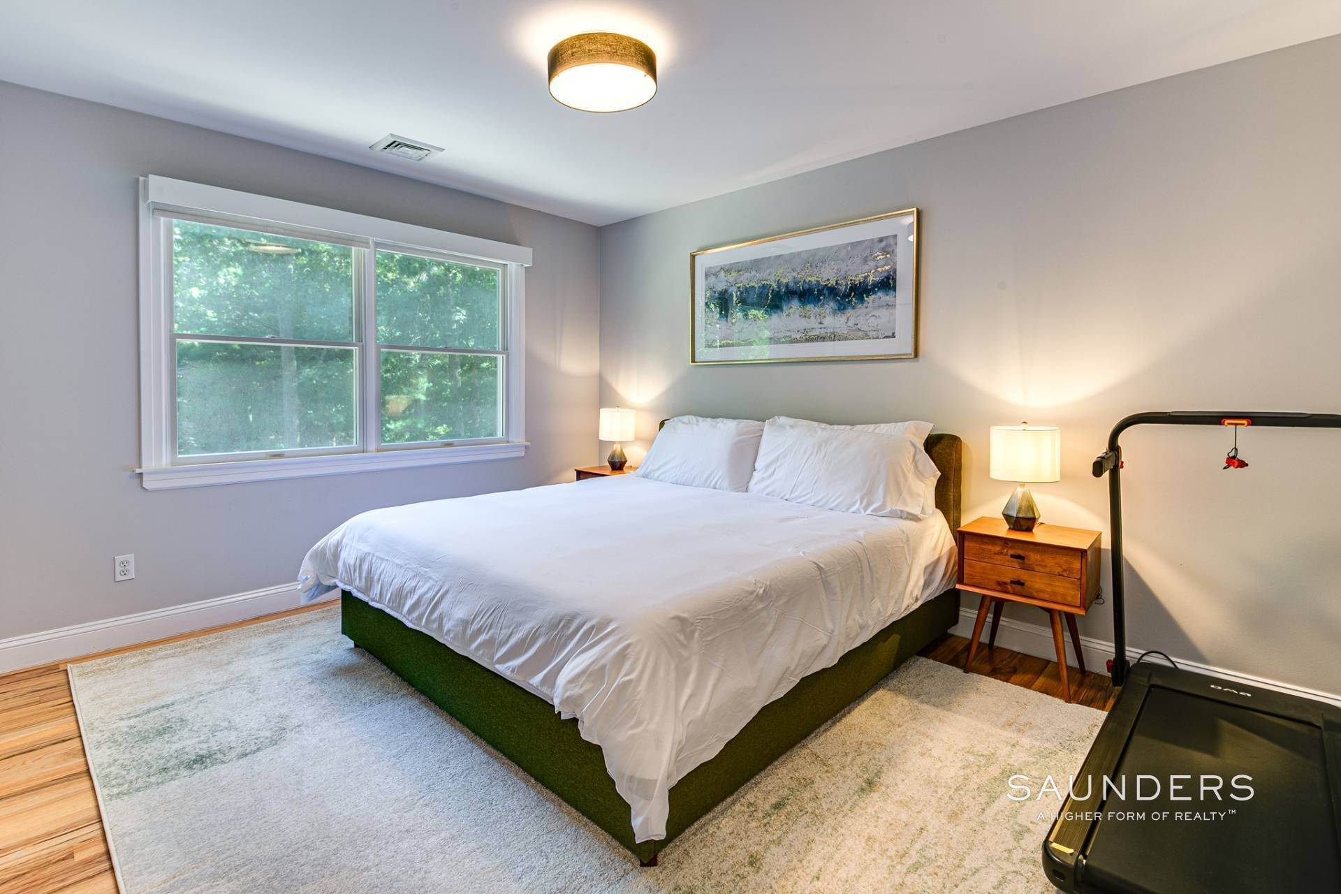 9. Single Family Homes at 4 Bedroom, 3 Full Bathroom, Heated Pool - Tranquil Springs Yr 71 Sycamore Drive, East Hampton, NY 11937