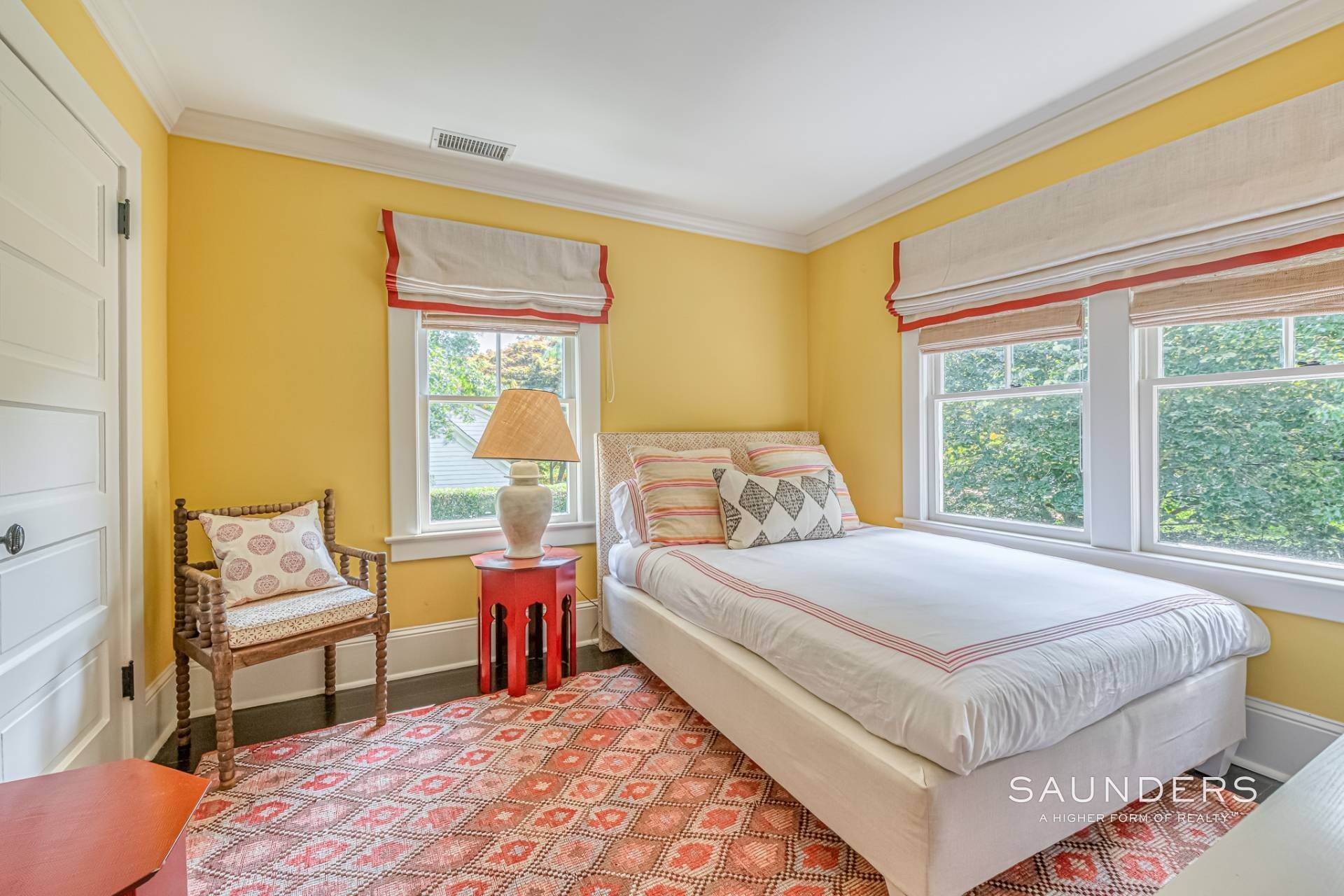 14. Single Family Homes for Sale at Stylish, Private Oasis In Southampton Village 52 Osborne Avenue, Southampton, NY 11968