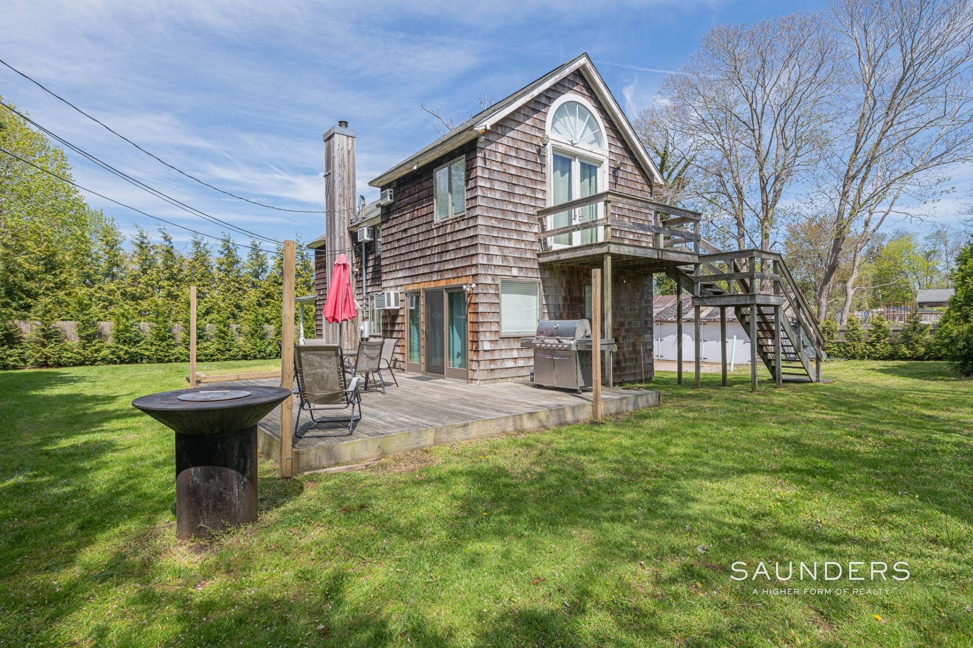 1. Single Family Homes at Location Location Location! Eh Village Fringe Compound With Pool East Hampton, NY 11937