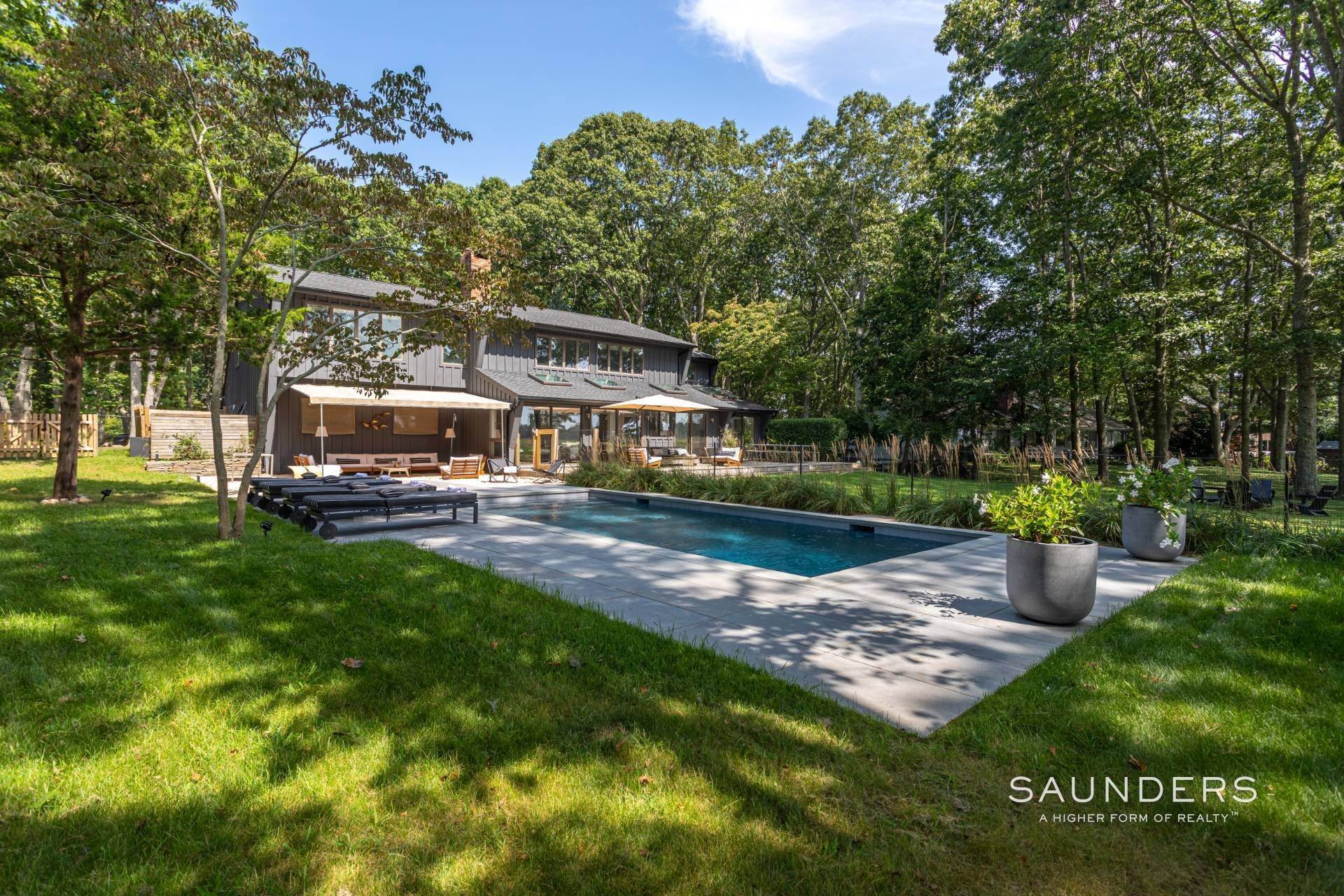 2. Single Family Homes at Shelter Island Modern With Pool Shelter Island, NY 11964