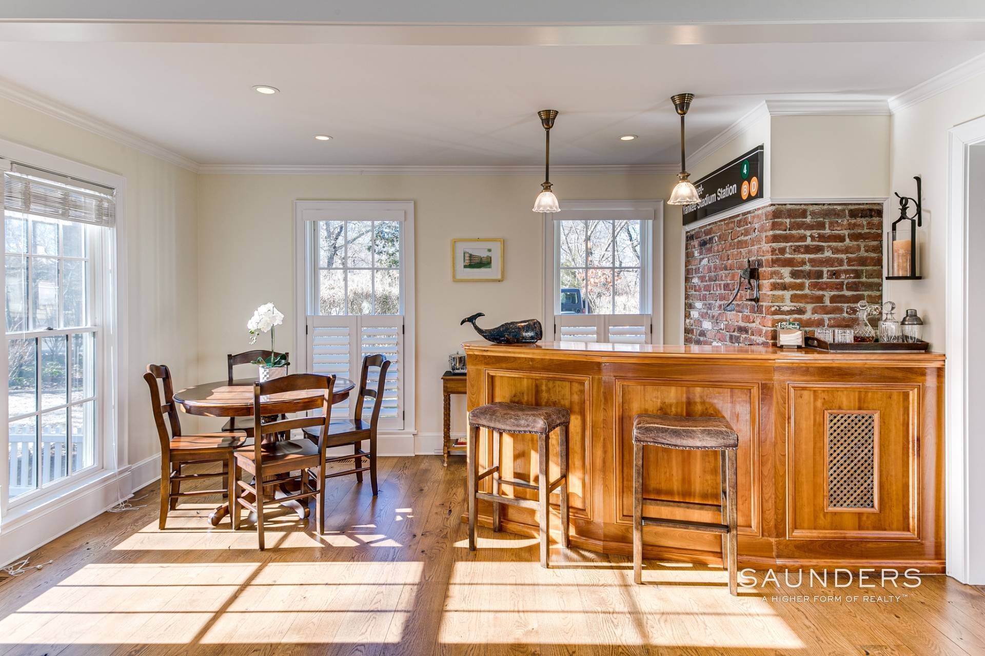15. Single Family Homes for Sale at Historic Home In The Village Of Sag Harbor 67 Suffolk Street, Sag Harbor, NY 11963