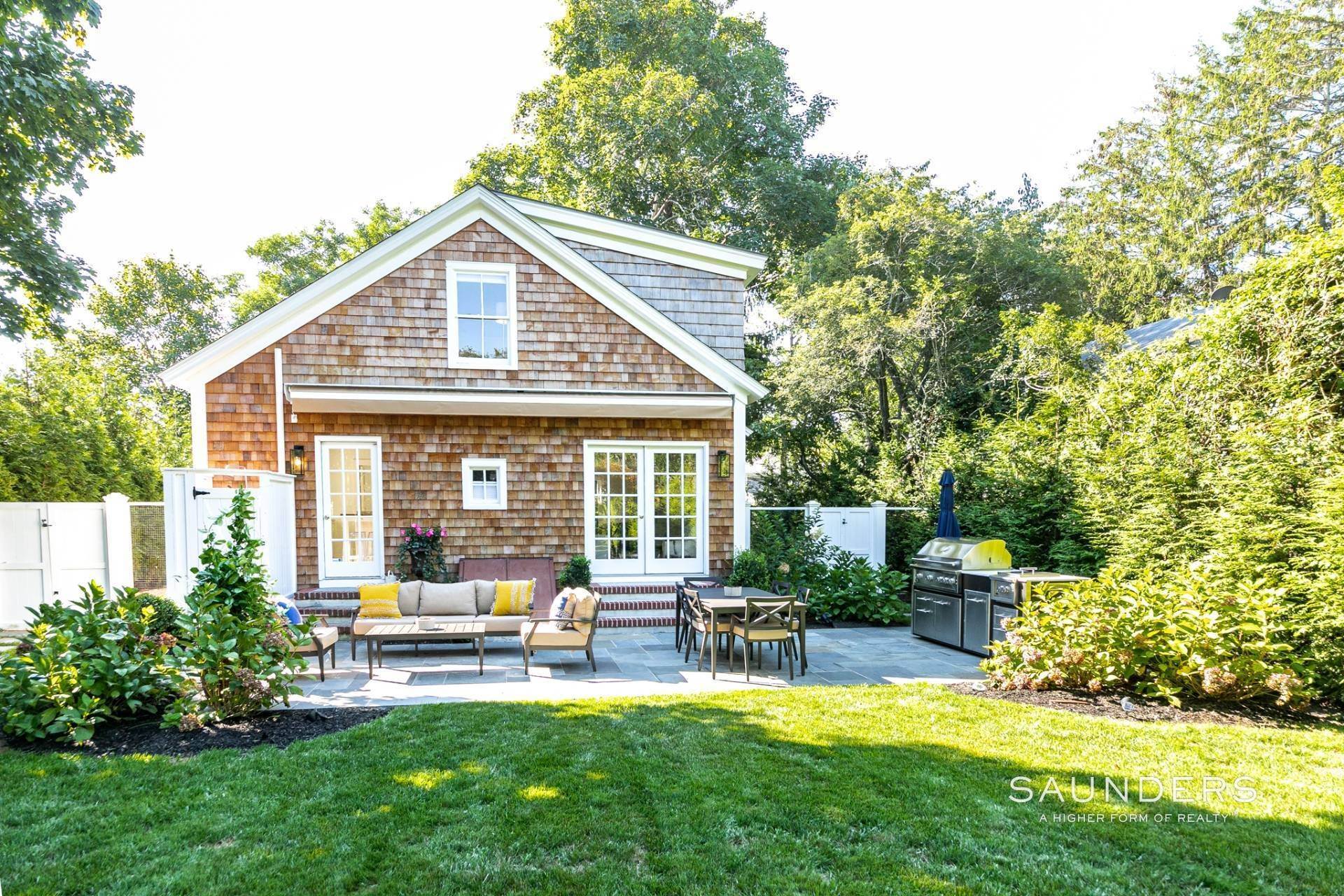 20. Single Family Homes for Sale at Totally Turnkey Jewel Box With Classic Charm 33 Halsey Avenue, Southampton, NY 11968