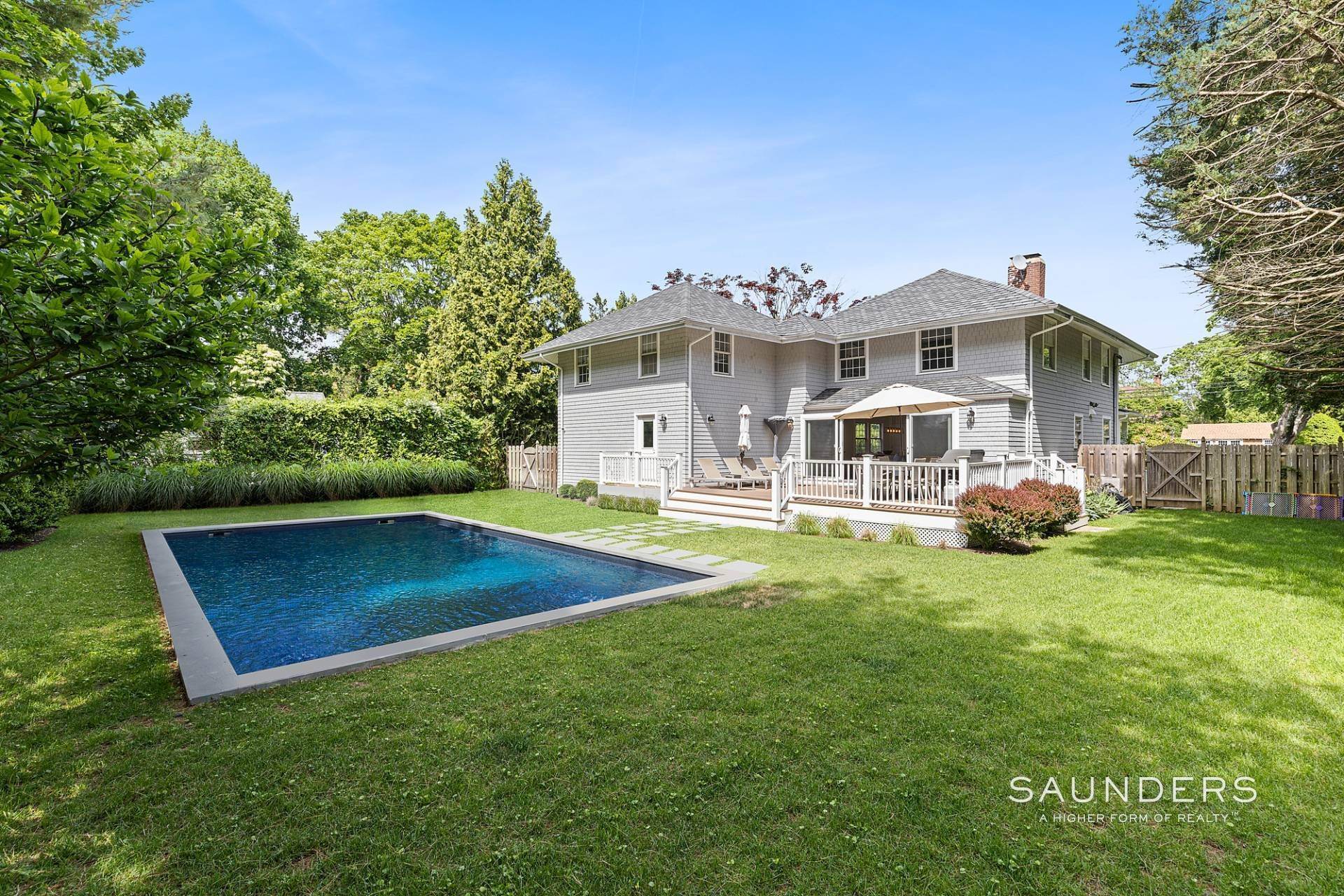 21. Single Family Homes for Sale at Renovated 1920's Farm House In The Village 25 Woodland Avenue, Westhampton Beach Village, NY 11978