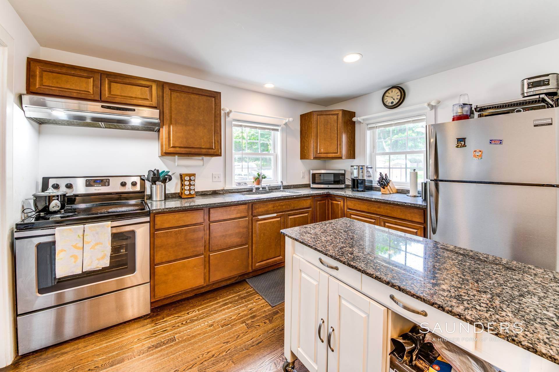 6. Single Family Homes for Sale at Turnkey Opportunity With Room To Grow 99 Springs Fireplace Road, East Hampton, NY 11932