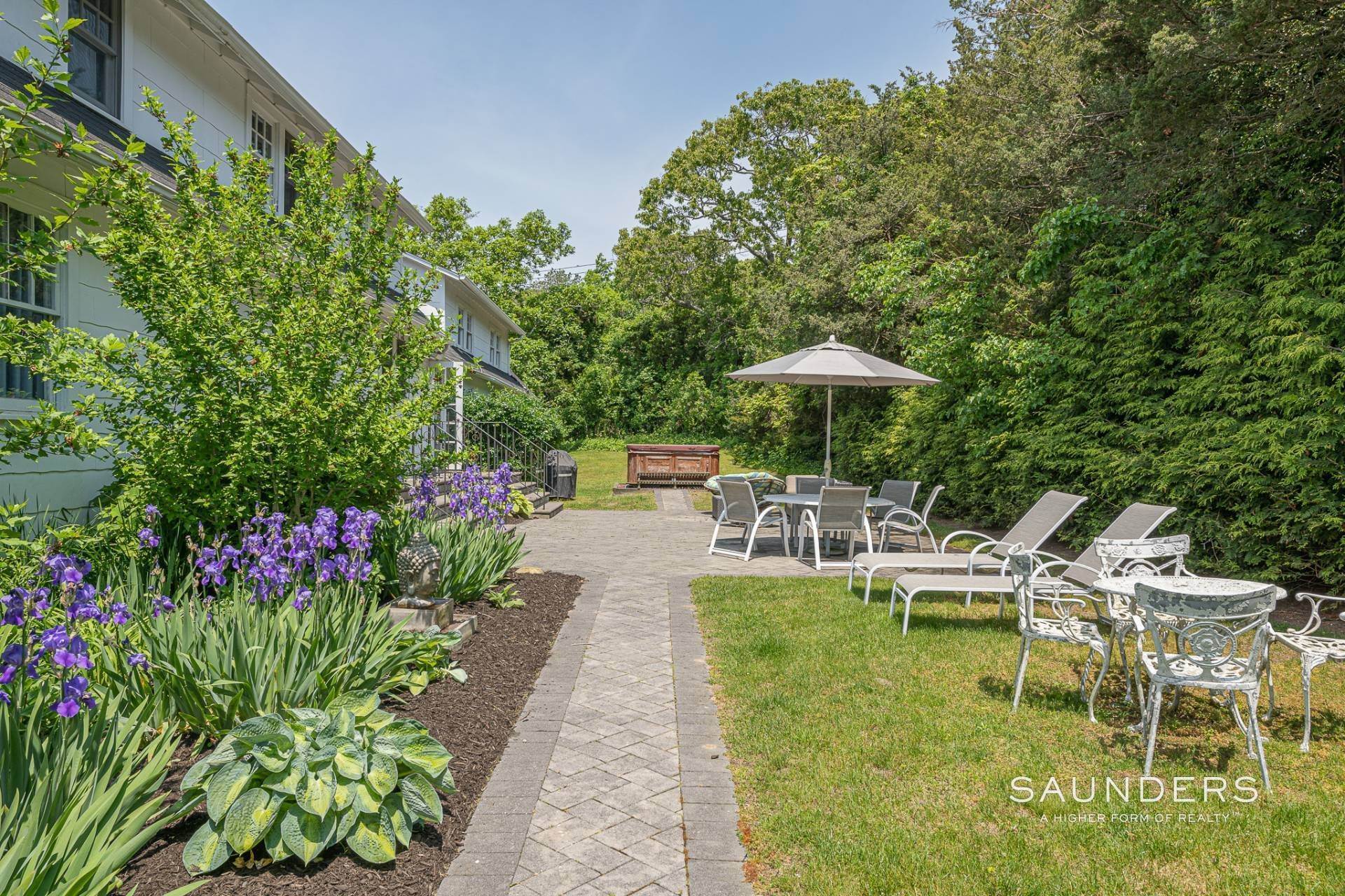 4. Single Family Homes for Sale at Renovated Bed & Breakfast, Unique Opportunity 296 East Montauk Highway, Hampton Bays, NY 11946