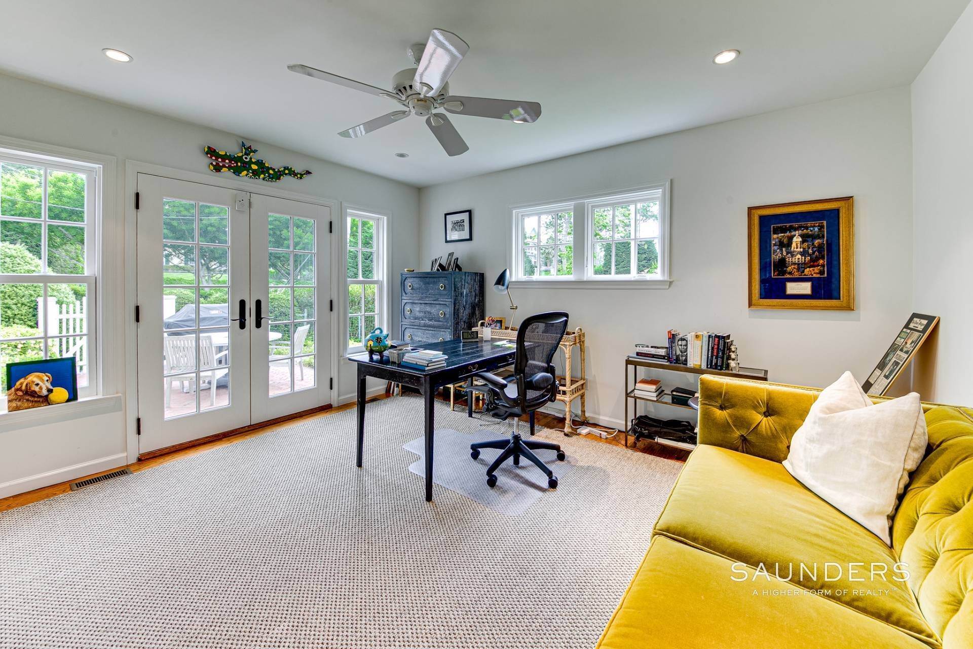 21. Single Family Homes for Sale at Mint Condition By East Hampton Village 19 Greenway Drive, East Hampton, NY 11937