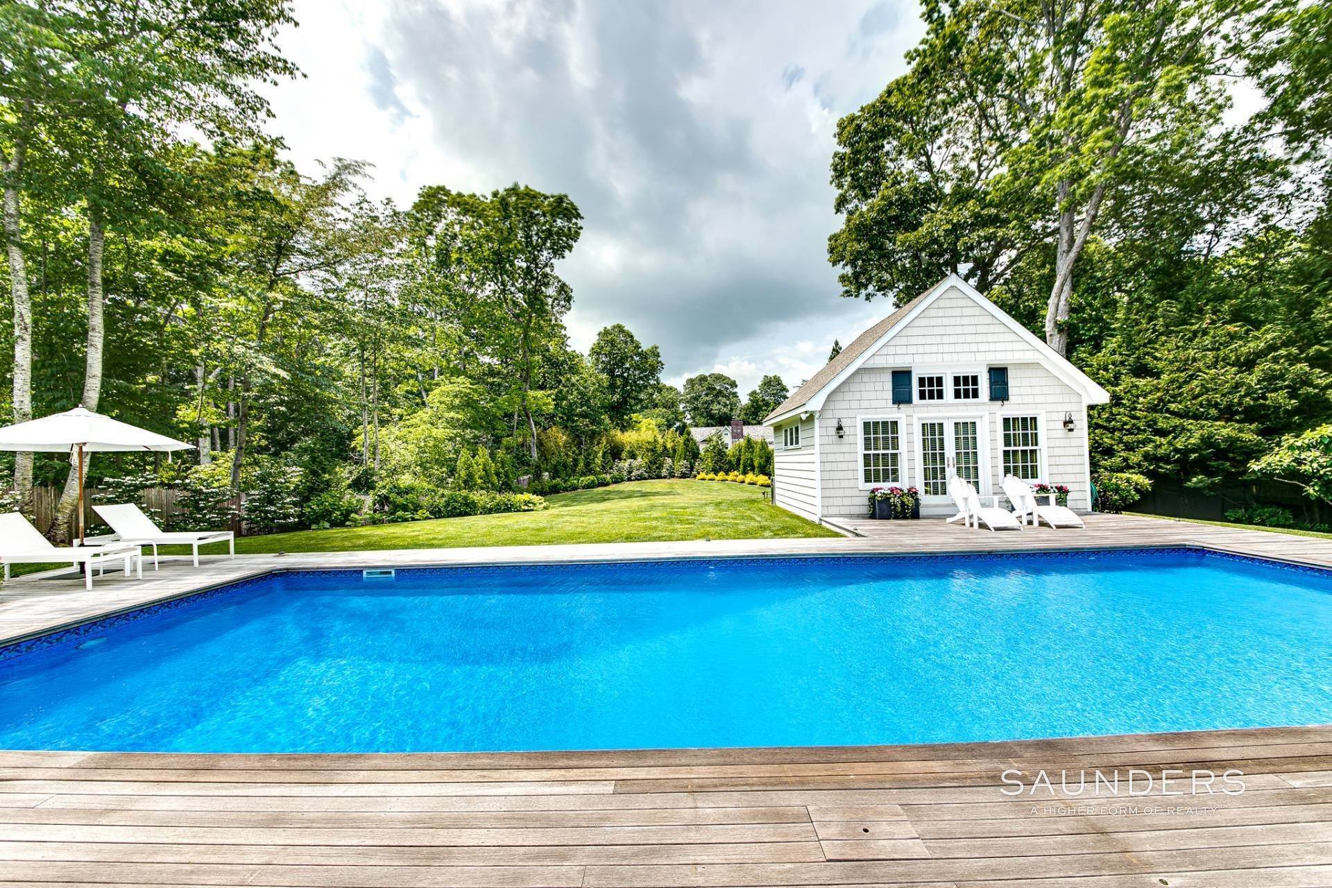 6. Single Family Homes for Sale at Mint Condition By East Hampton Village 19 Greenway Drive, East Hampton, NY 11937