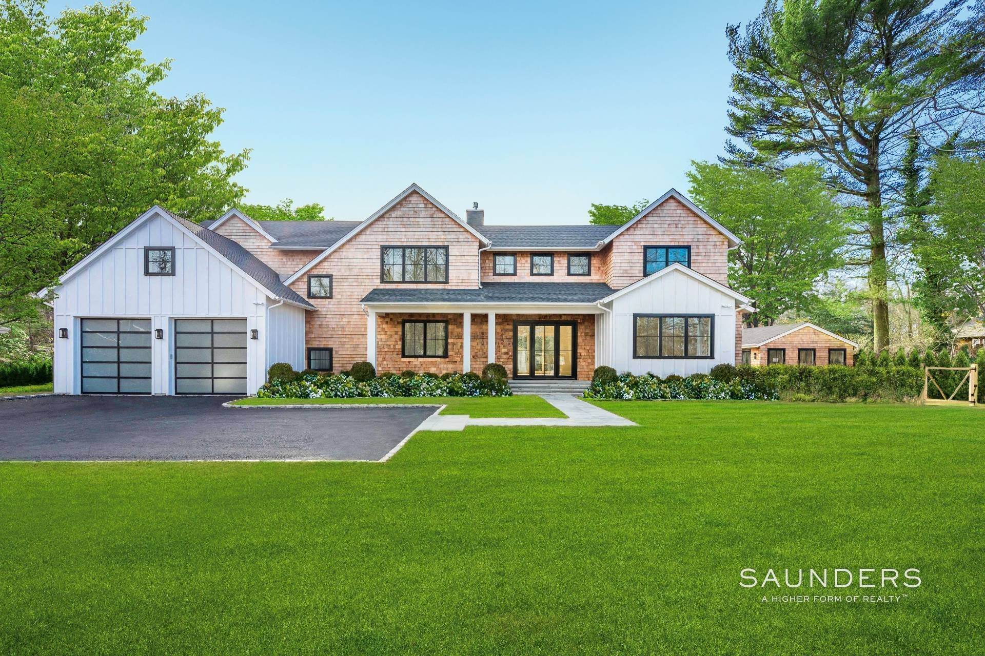 Single Family Homes for Sale at Transitional Home By Farrell Building Company In Southampton 26 Oak Grove Road, Southampton, NY 11968