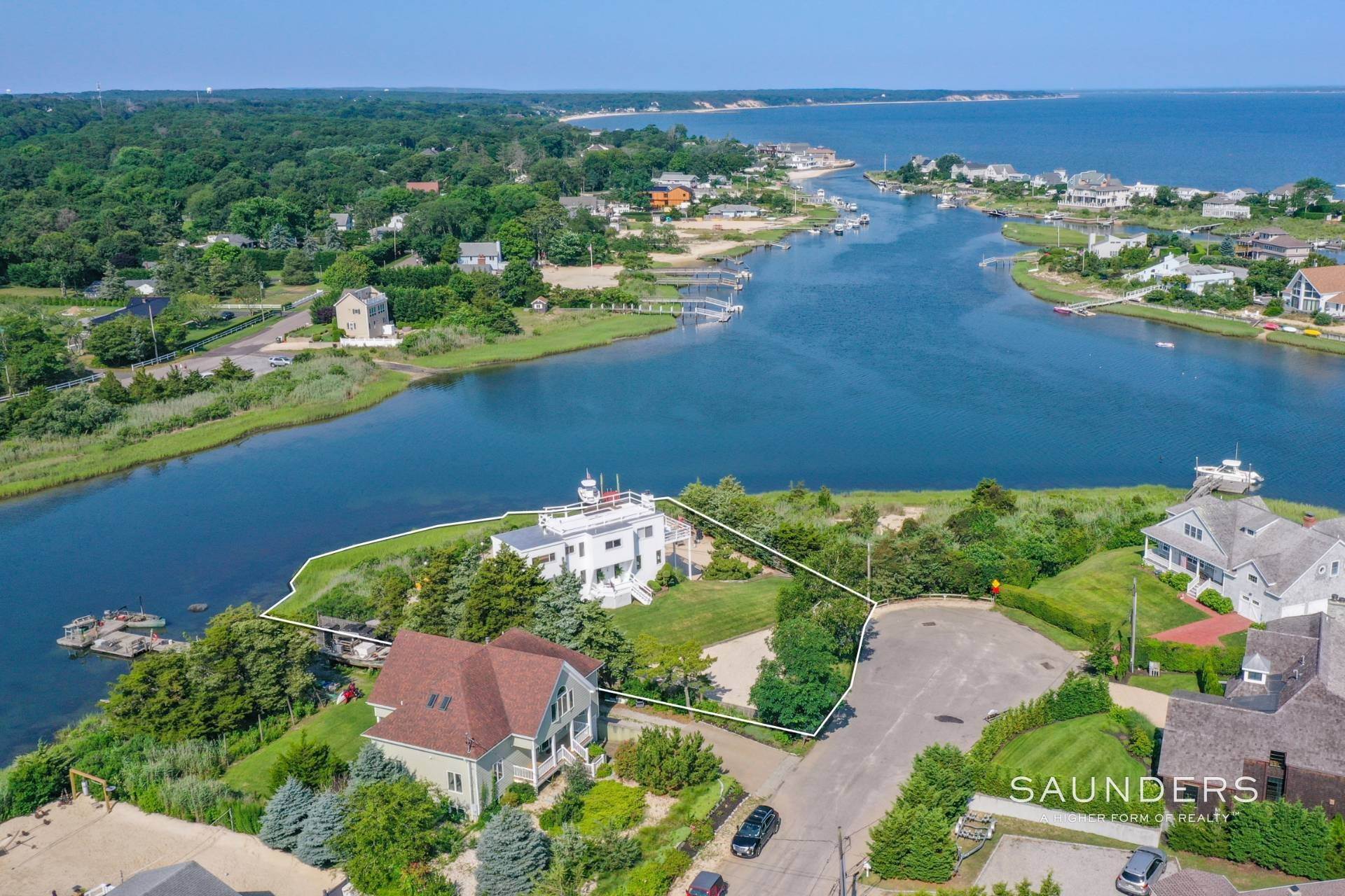 Single Family Homes for Sale at A Boaters Dream Property In The Hamptons With Private Beach 19 Cold Spring Court, Southampton, NY 11968
