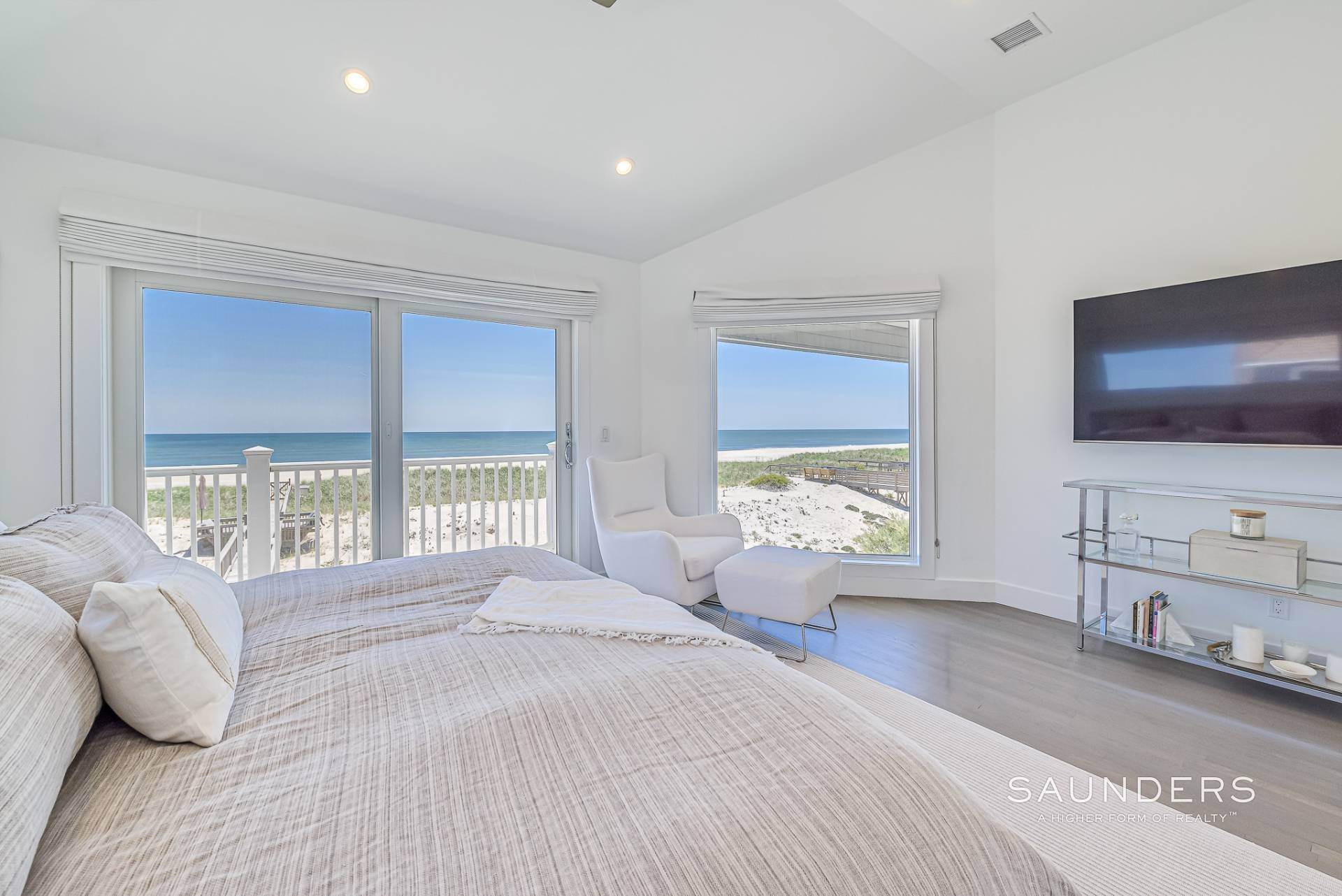 22. Single Family Homes for Sale at Oceanfront Westhampton Beach Immaculate Renovation 837 Dune Road, Westhampton Dunes Village, NY 11978