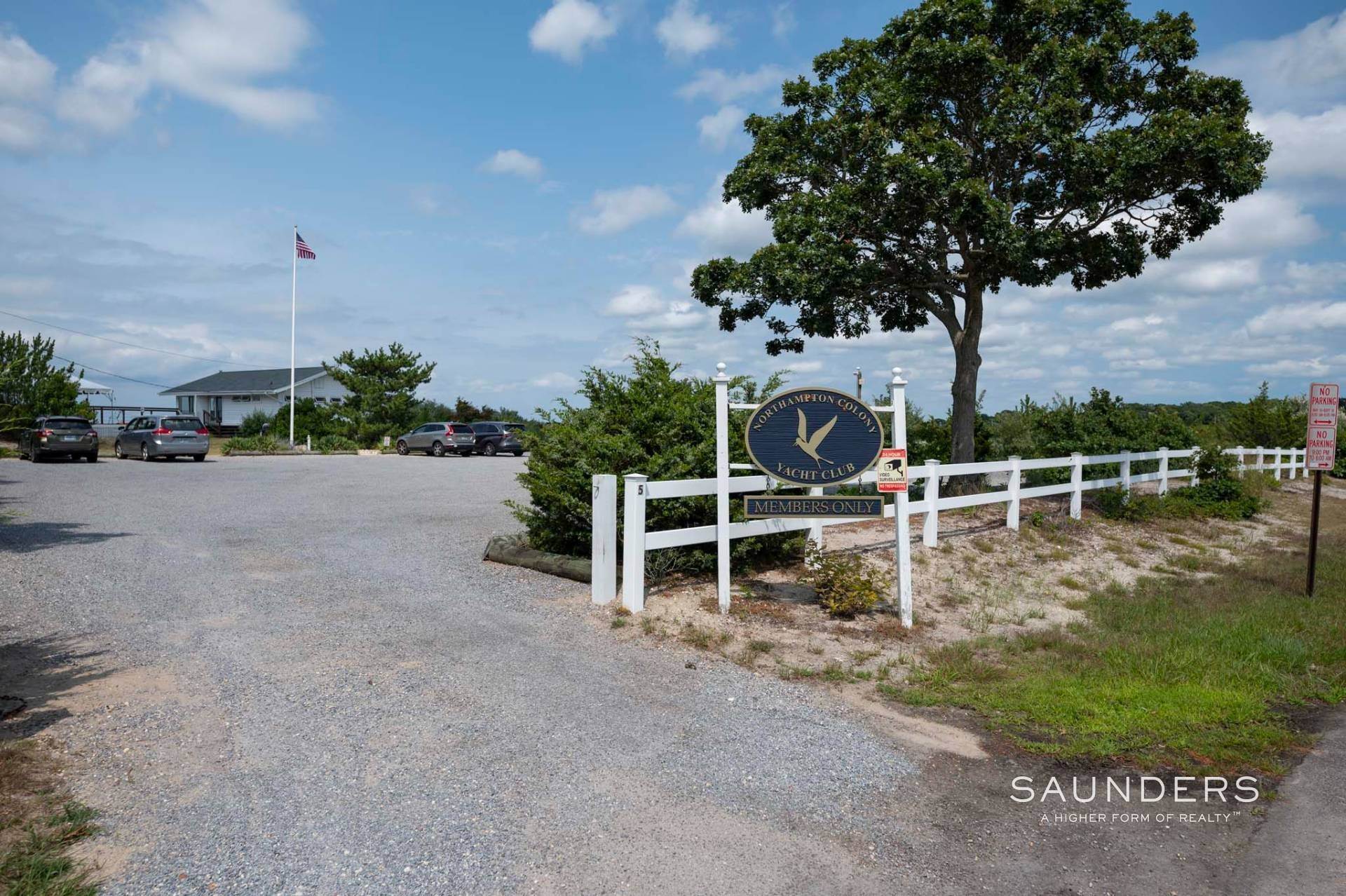 19. Single Family Homes for Sale at Sag Harbor Retreat With Pool, Private Beach, Clubhouse And Dock 11 Mill Road, Sag Harbor, NY 11963