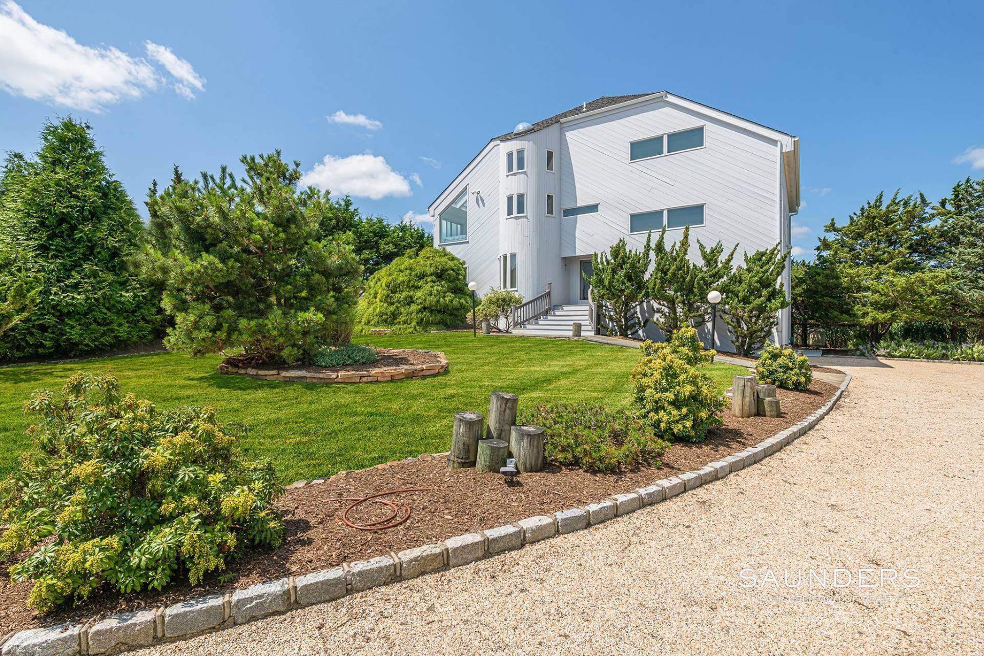 2. Single Family Homes for Sale at Serenity In The Heart Of The Village 20 Stacy Drive, Westhampton Beach Village, NY 11978