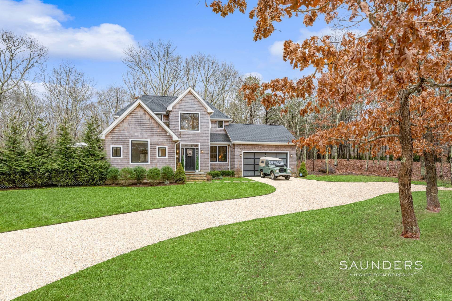 4. Single Family Homes for Sale at New Build With Potential For Tennis 30 Castle Hill Court, Southampton, NY 11968