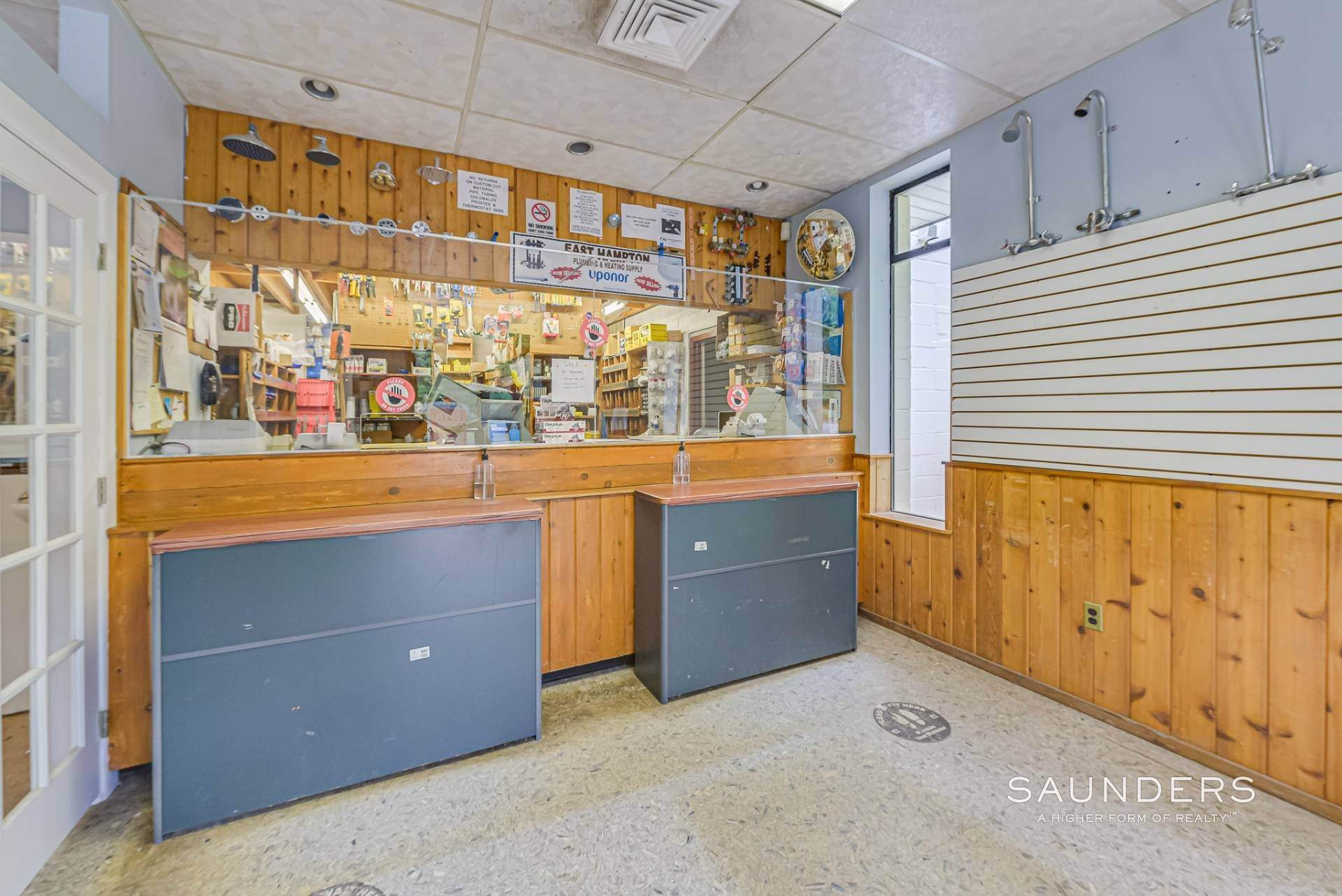 14. Commercial for Sale at Wainscott Commercial Property & Business For Sale 348 Montauk Highway, East Hampton, NY 11937