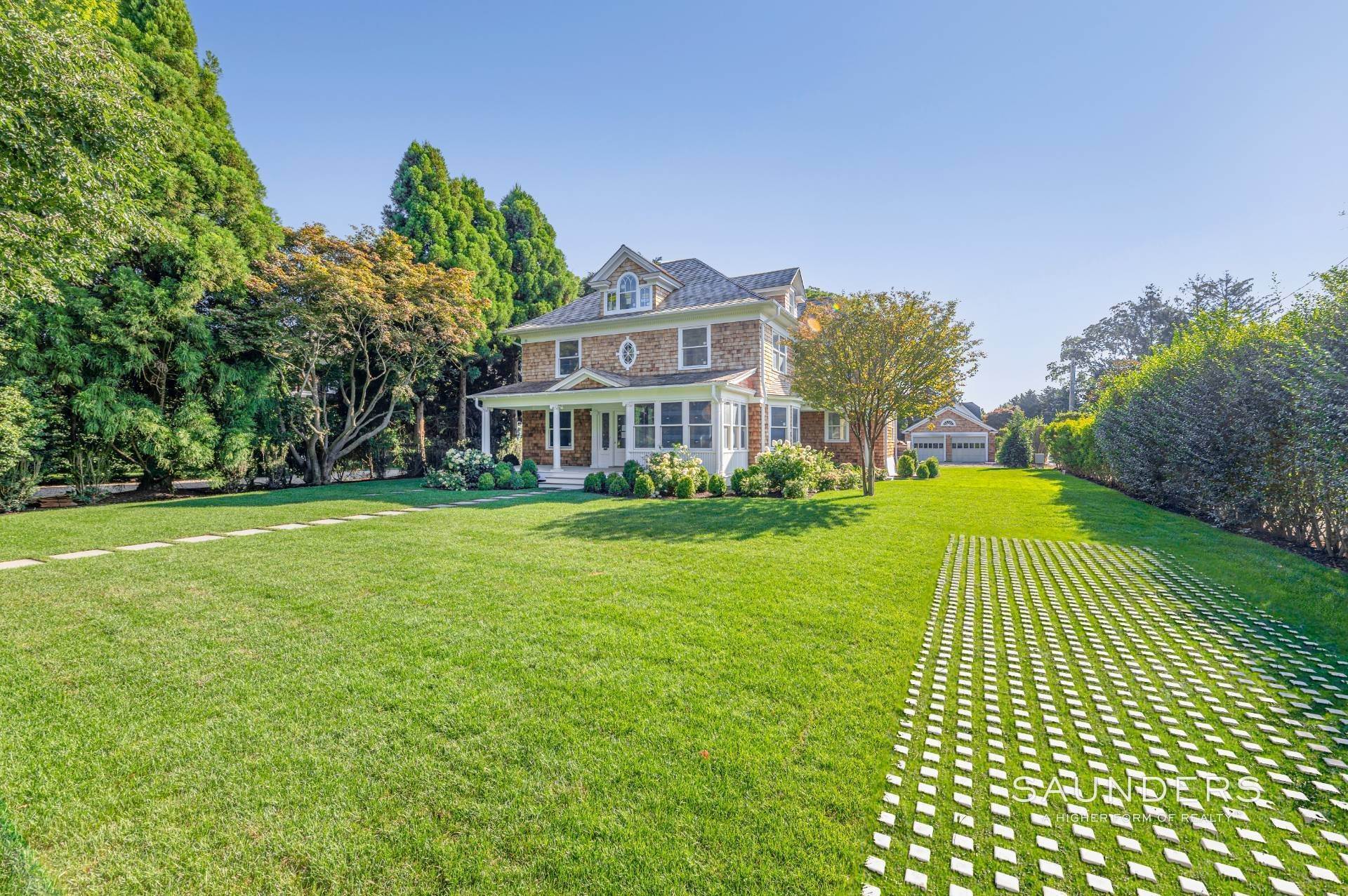 Single Family Homes for Sale at Immaculate Historic Renovation In Prime Village Location 40 Elm Street, Southampton, NY 11968
